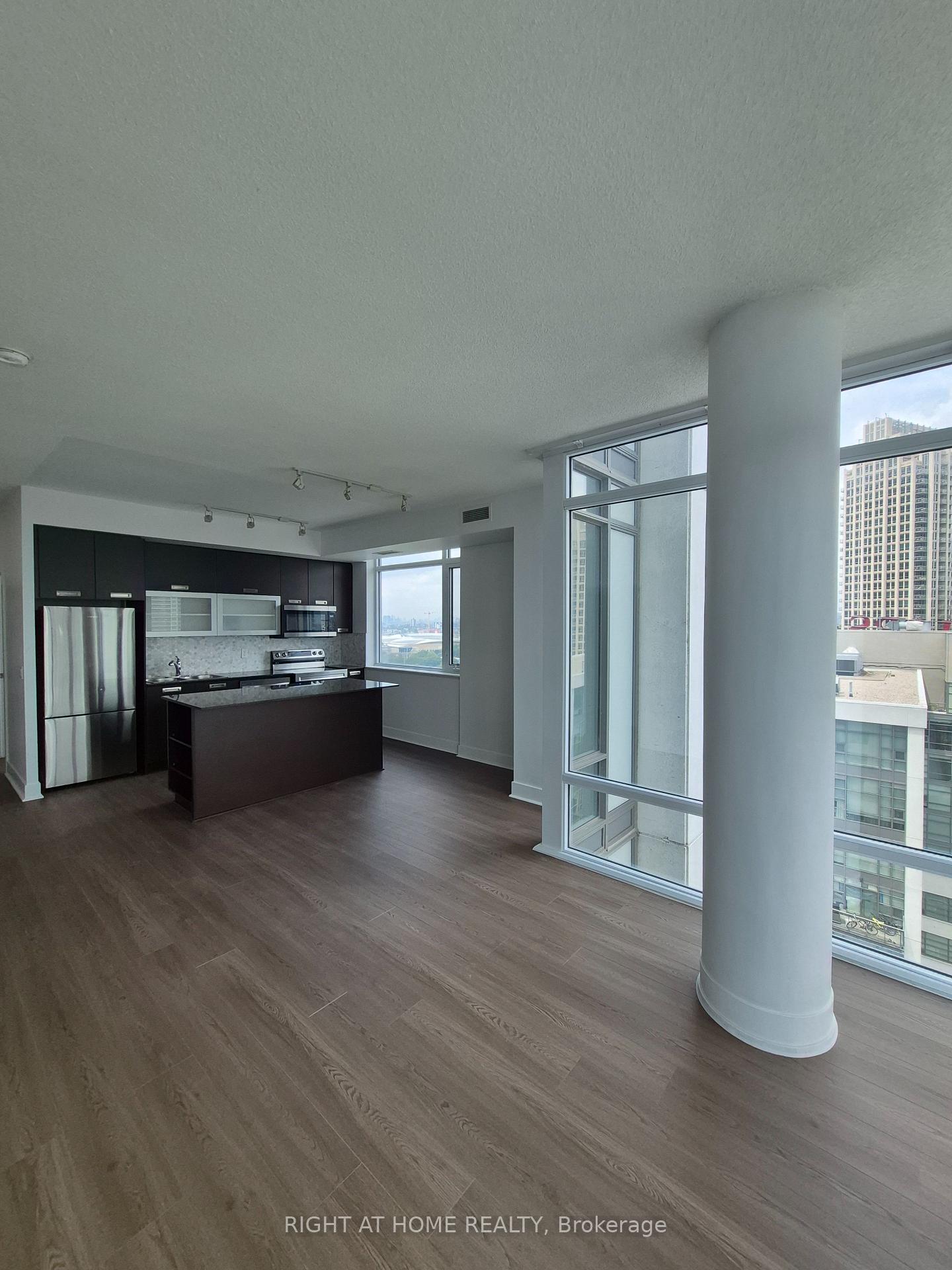 Photo 15 of Unit 1807, 90 Stadium Road, Toronto, Niagara — HOMEH