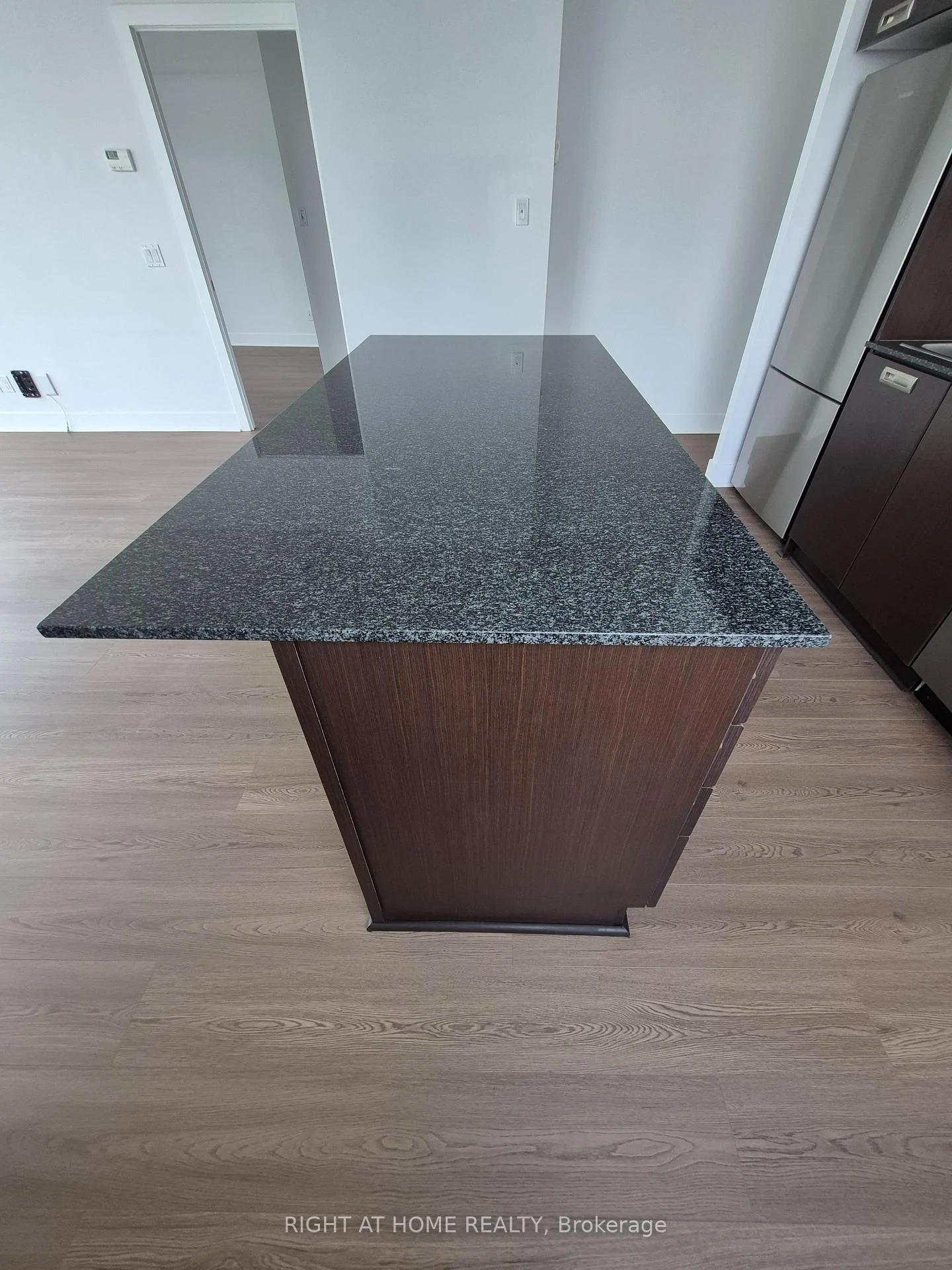 Photo 14 of Unit 1807, 90 Stadium Road, Toronto, Niagara — HOMEH