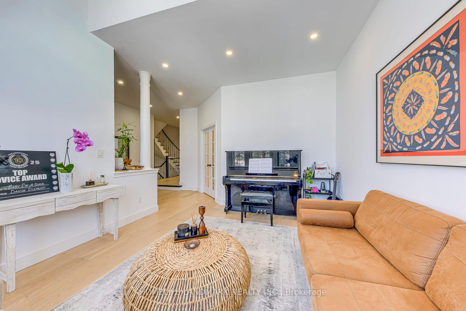 Photo 6 of 1516 Pinery Crescent, Oakville, Joshua Creek — HOMEH