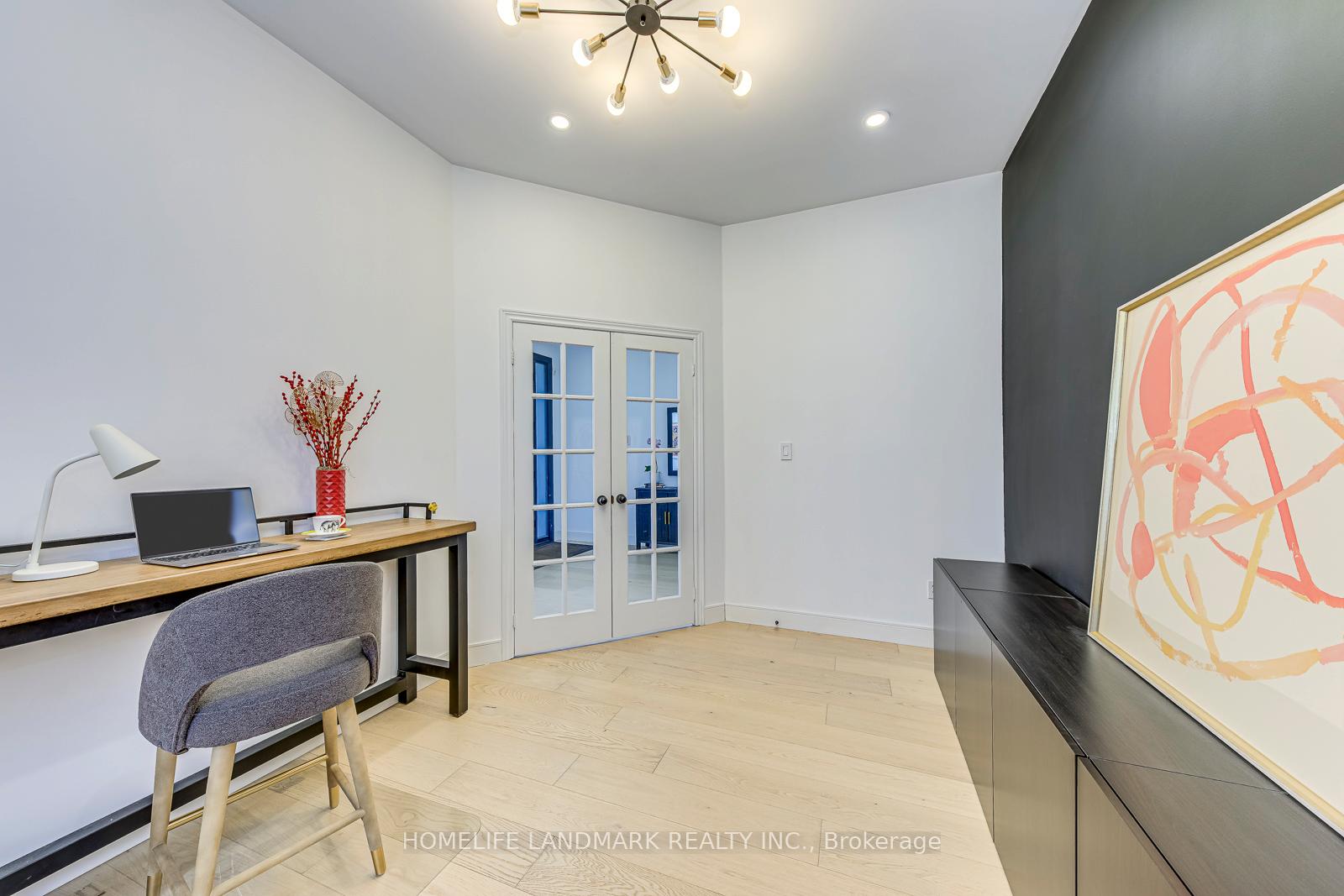 Photo 8 of 1516 Pinery Crescent, Oakville, Joshua Creek — HOMEH