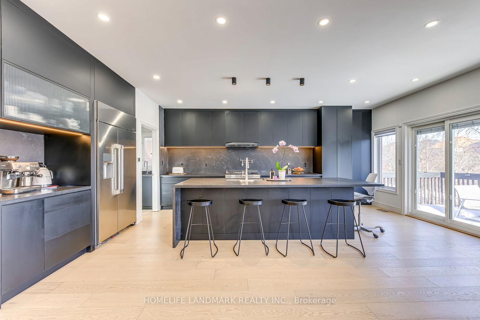 Photo 16 of 1516 Pinery Crescent, Oakville, Joshua Creek — HOMEH