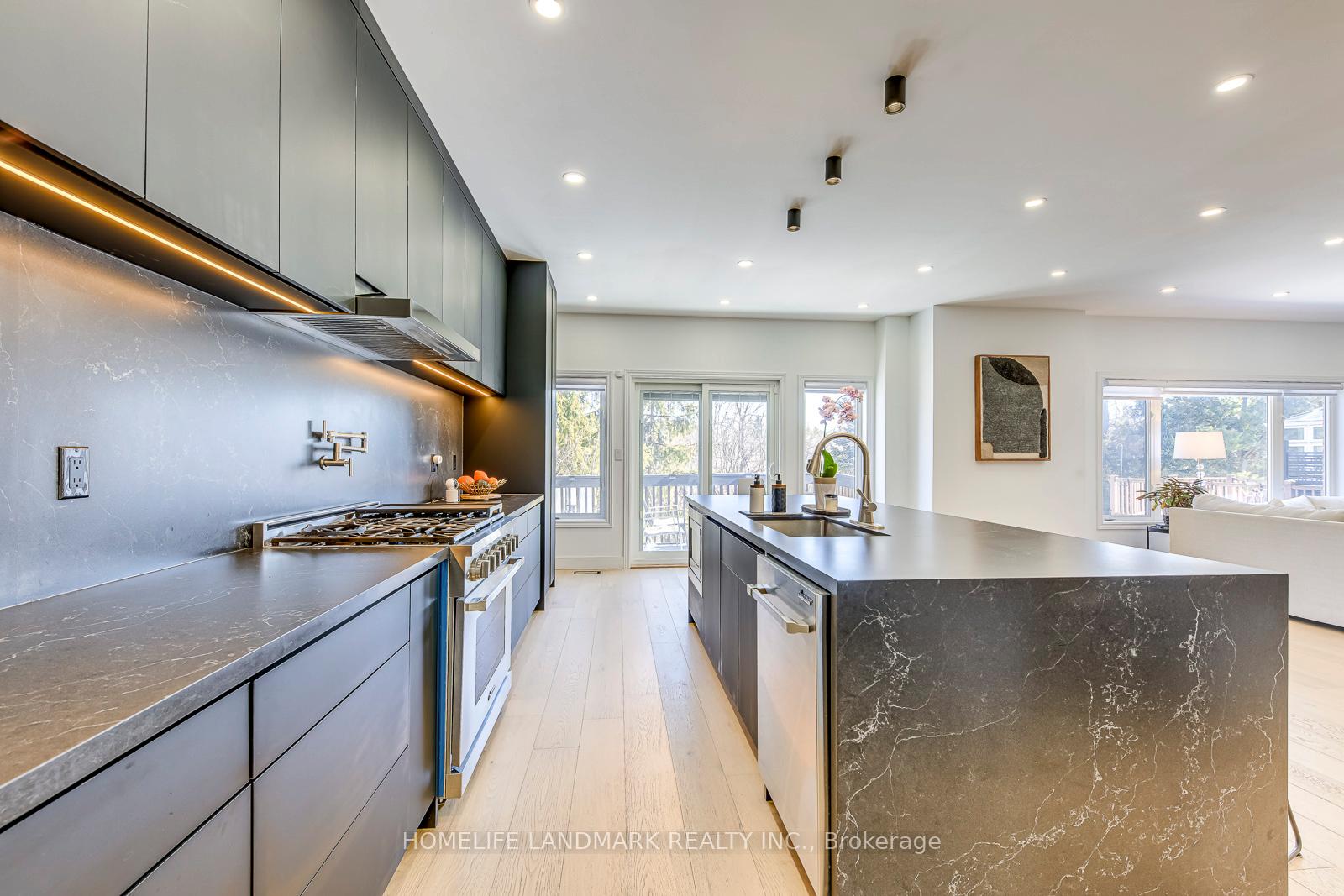 Photo 19 of 1516 Pinery Crescent, Oakville, Joshua Creek — HOMEH