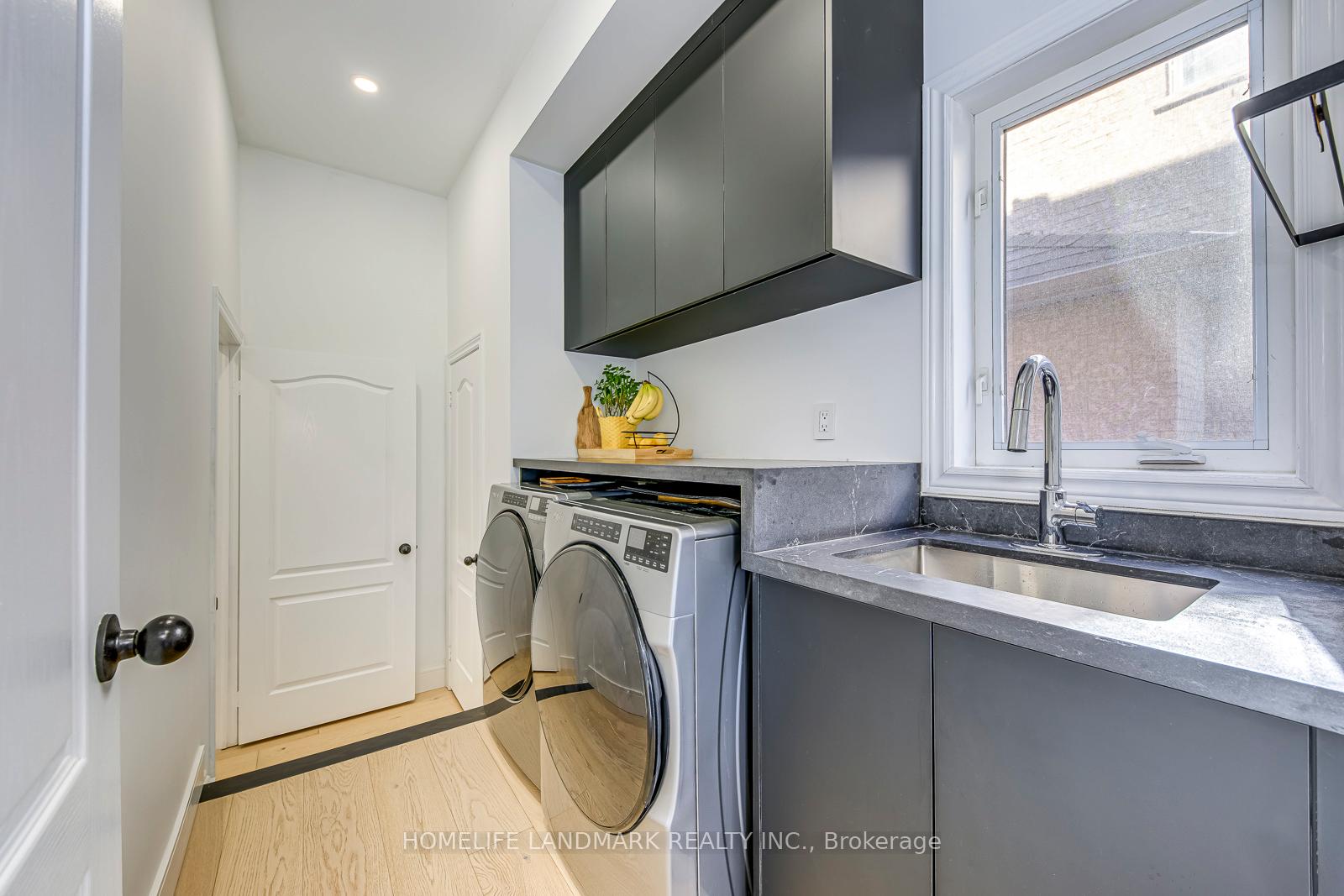 Photo 21 of 1516 Pinery Crescent, Oakville, Joshua Creek — HOMEH