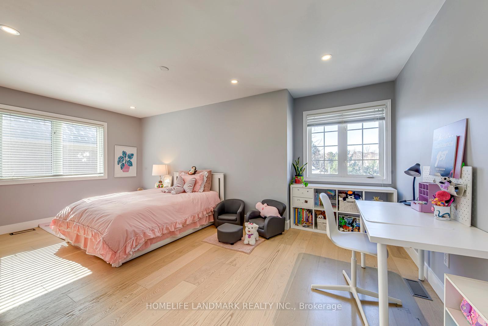 Photo 35 of 1516 Pinery Crescent, Oakville, Joshua Creek — HOMEH