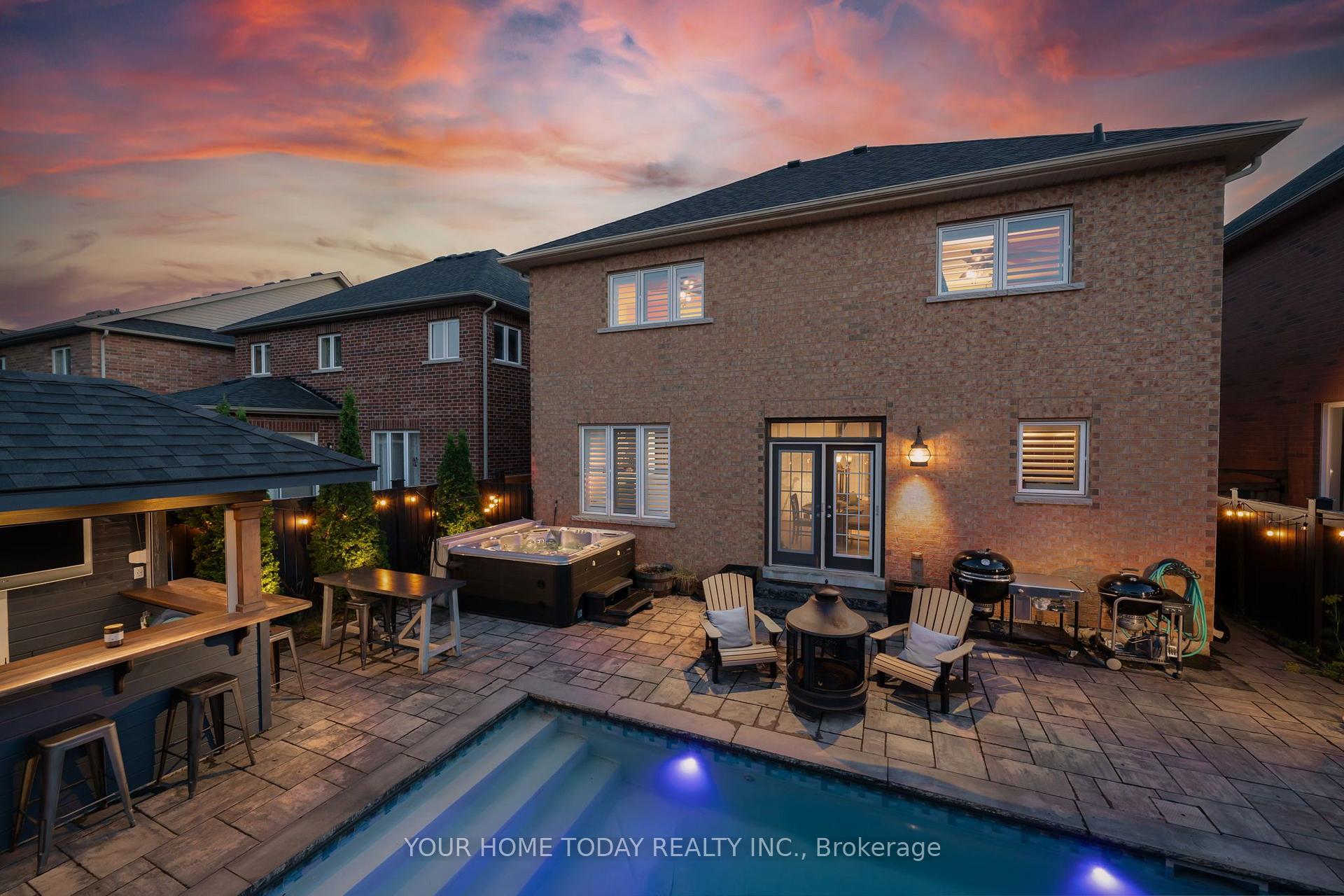 Photo 2 of 11 Orchid Avenue, Halton Hills, Georgetown — HOMEH