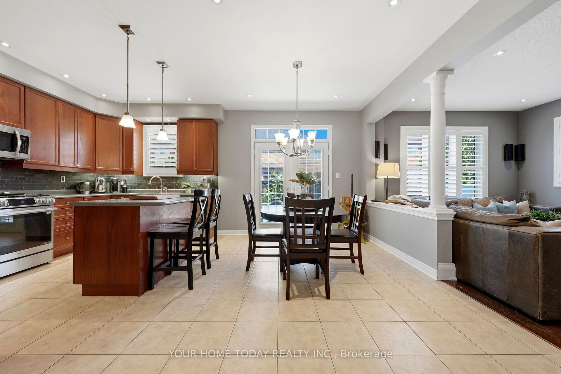 Photo 12 of 11 Orchid Avenue, Halton Hills, Georgetown — HOMEH