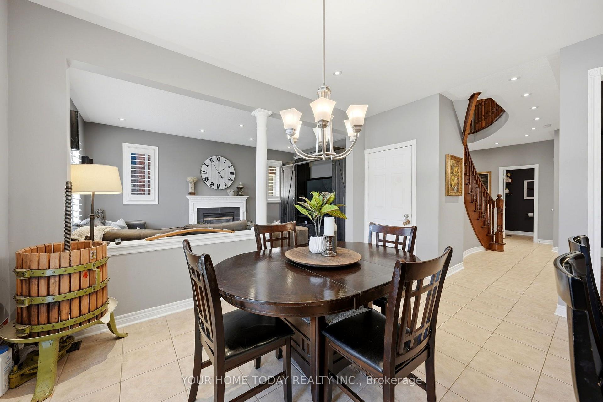 Photo 17 of 11 Orchid Avenue, Halton Hills, Georgetown — HOMEH