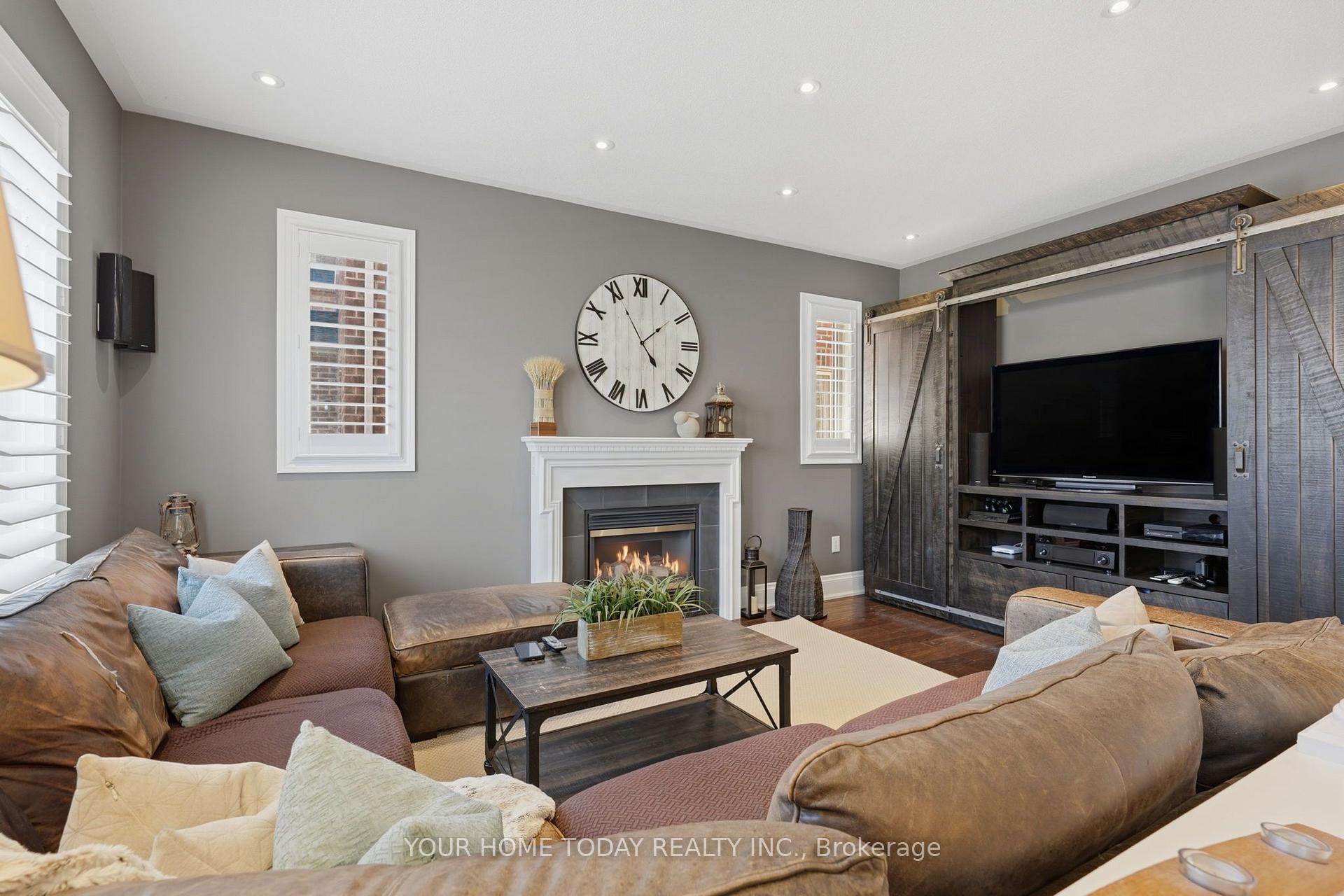 Photo 21 of 11 Orchid Avenue, Halton Hills, Georgetown — HOMEH