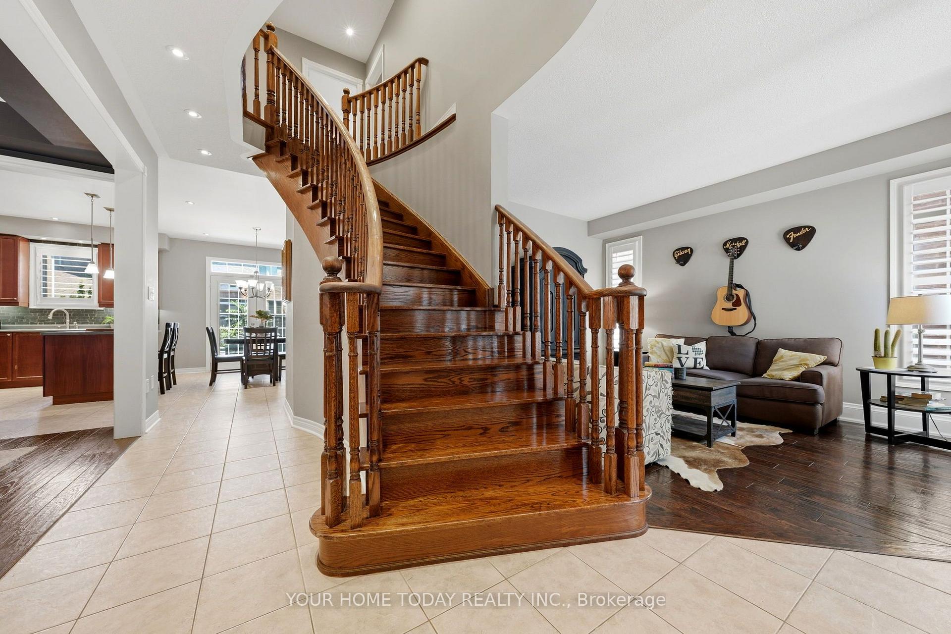 Photo 25 of 11 Orchid Avenue, Halton Hills, Georgetown — HOMEH