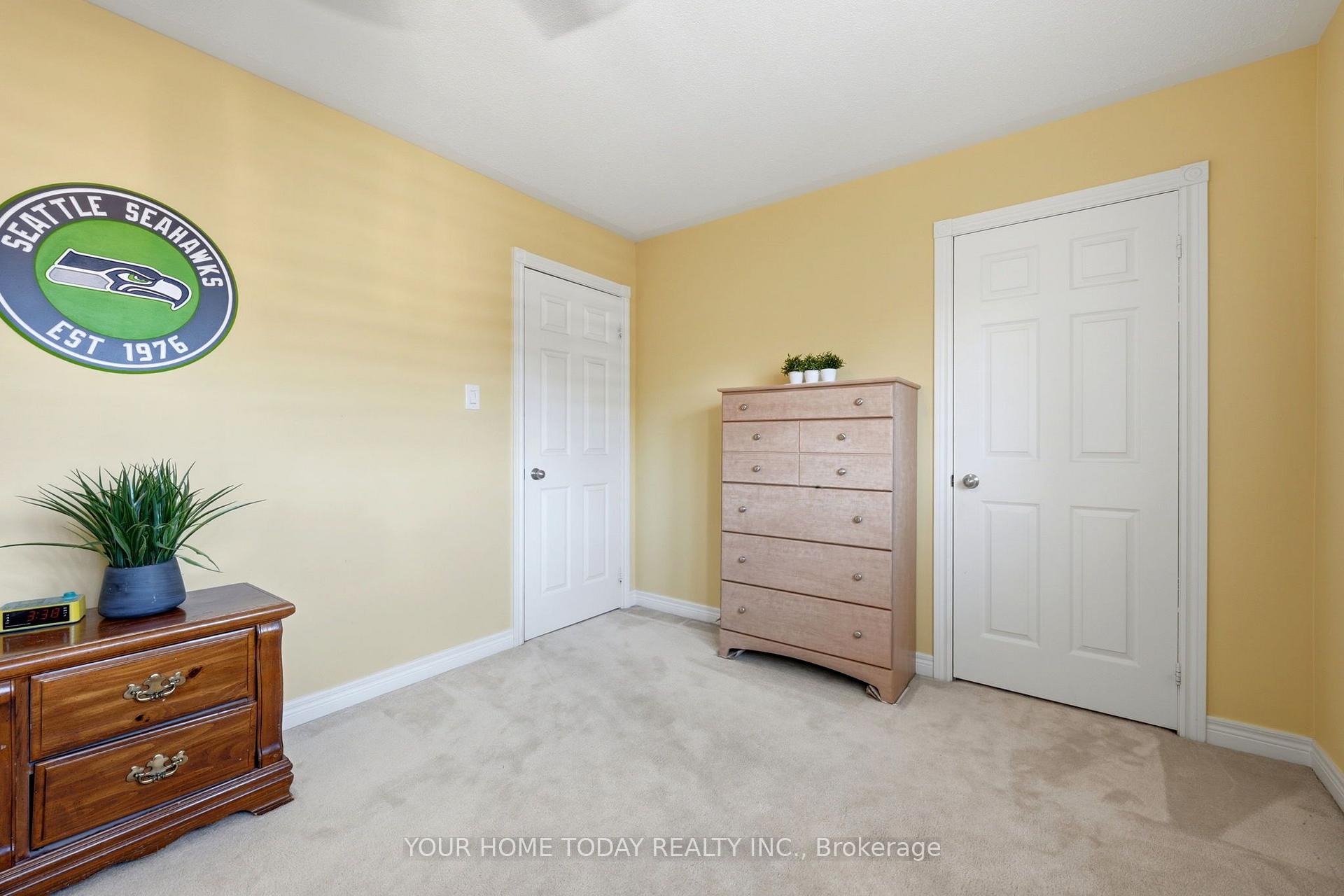 Photo 34 of 11 Orchid Avenue, Halton Hills, Georgetown — HOMEH