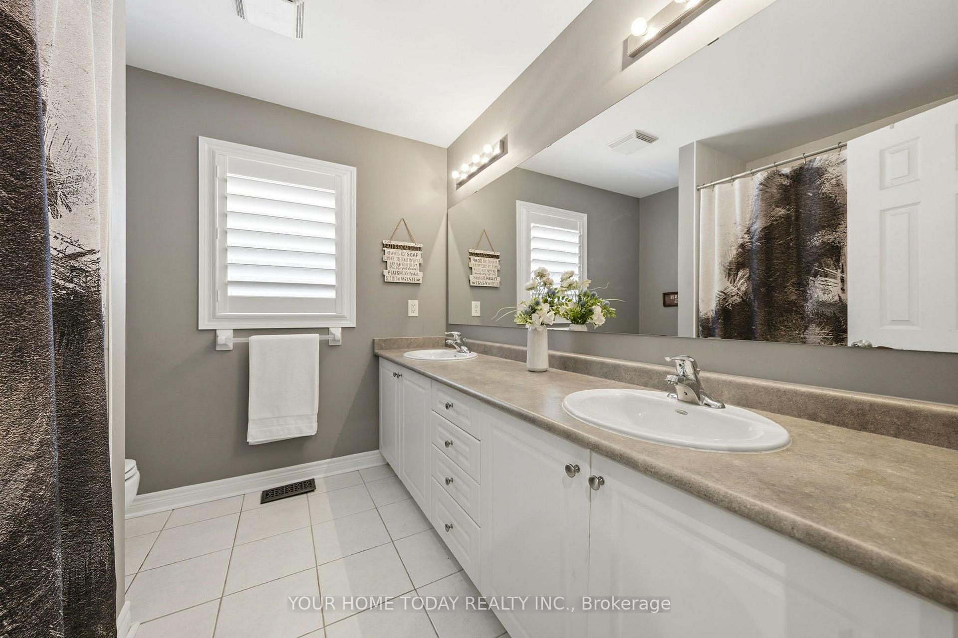 Photo 38 of 11 Orchid Avenue, Halton Hills, Georgetown — HOMEH
