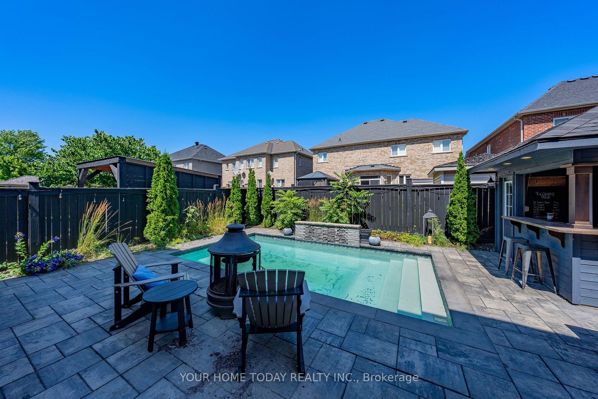 Photo 40 of 11 Orchid Avenue, Halton Hills, Georgetown — HOMEH