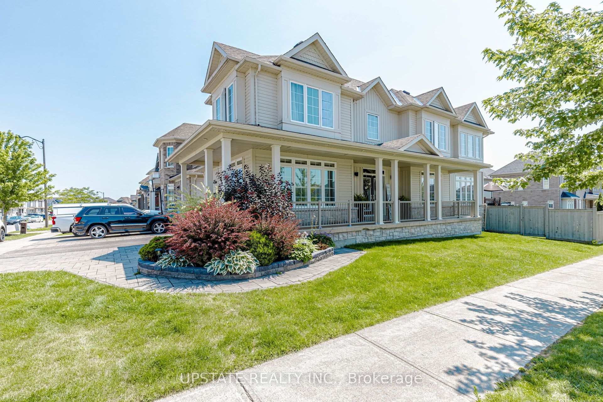 Photo 2 of 757 Cook Crescent, Shelburne — HOMEH