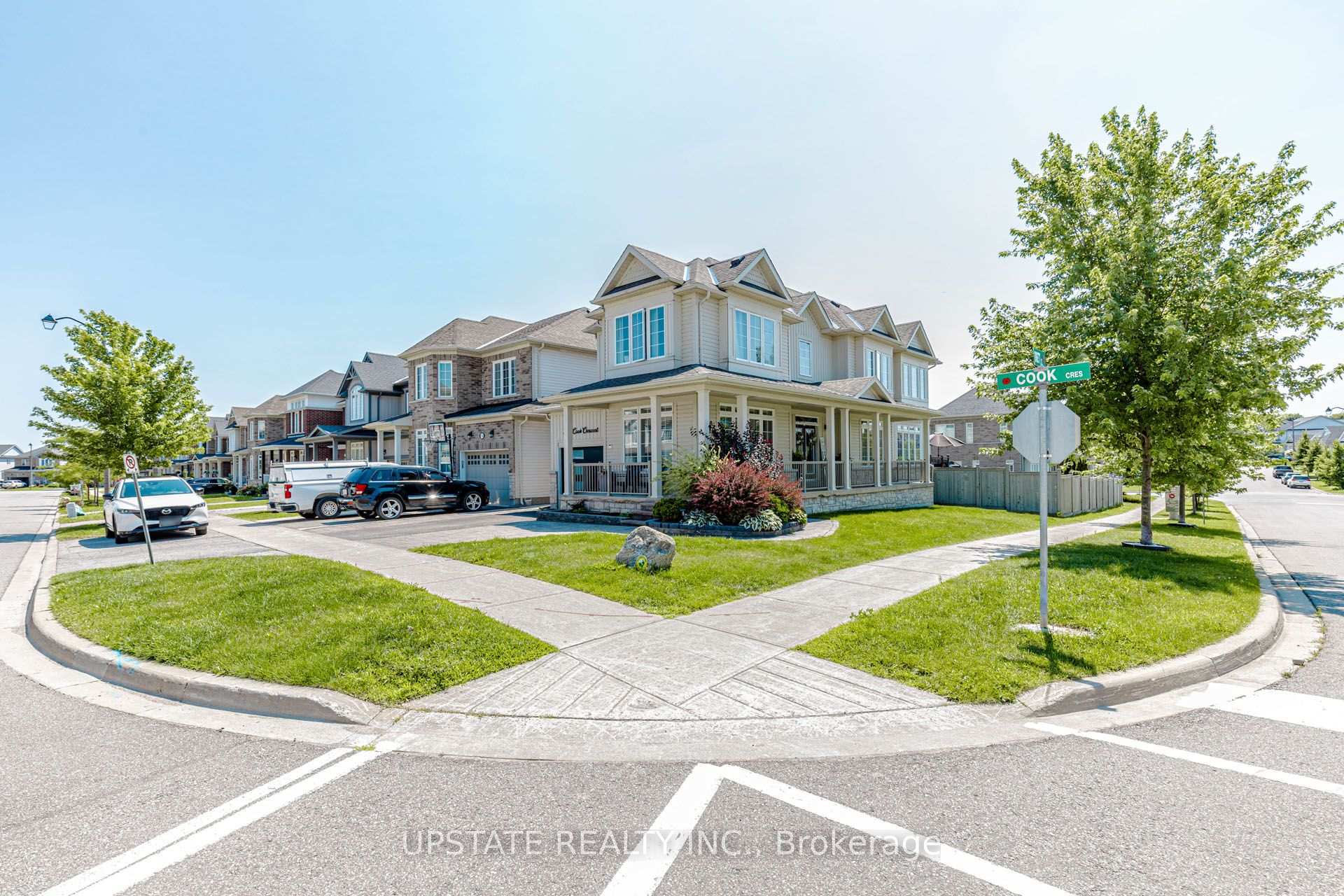 Photo 3 of 757 Cook Crescent, Shelburne — HOMEH
