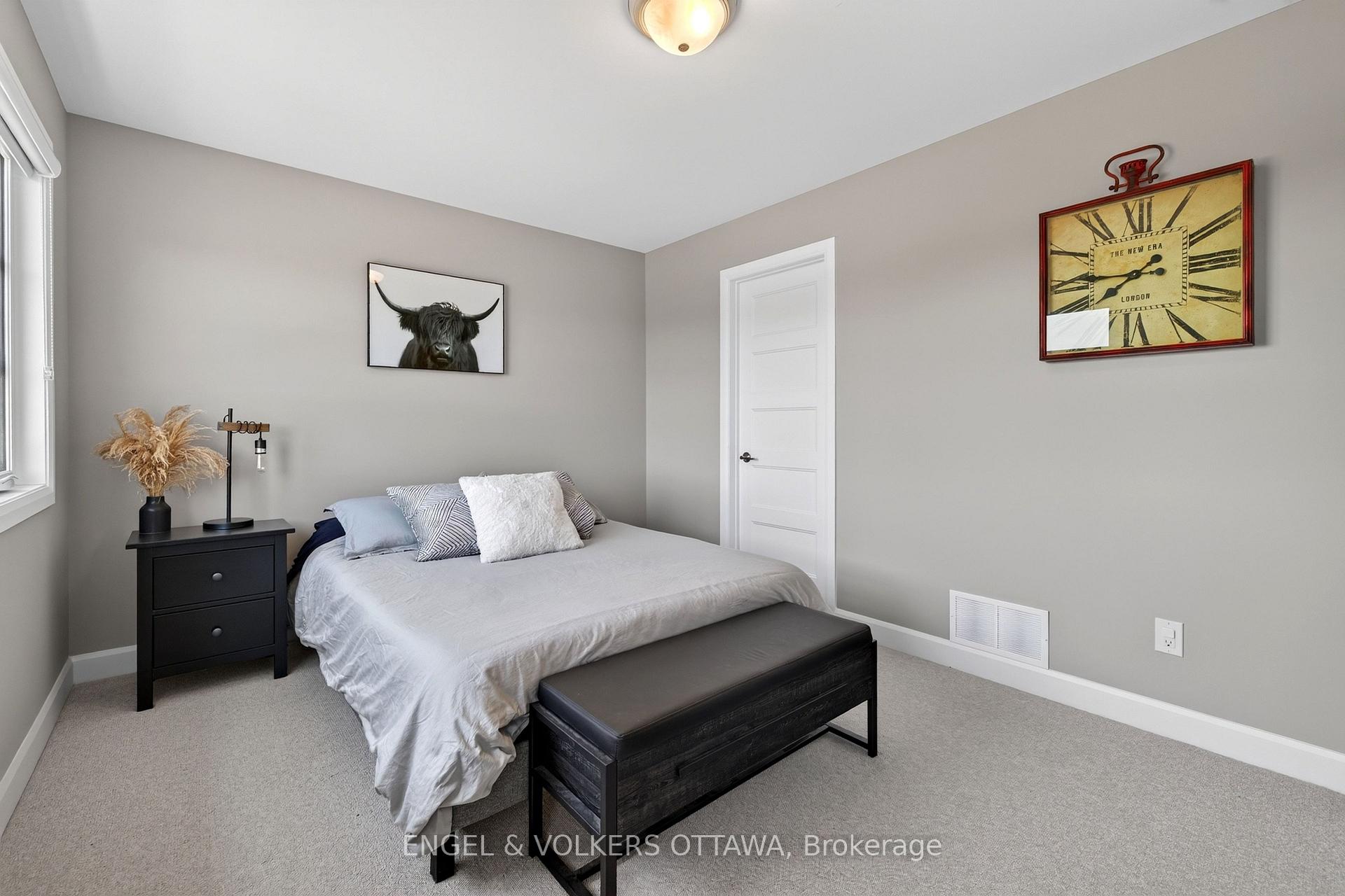Photo 31 of 501 Lucent Street, Russell, Russell Twp — HOMEH