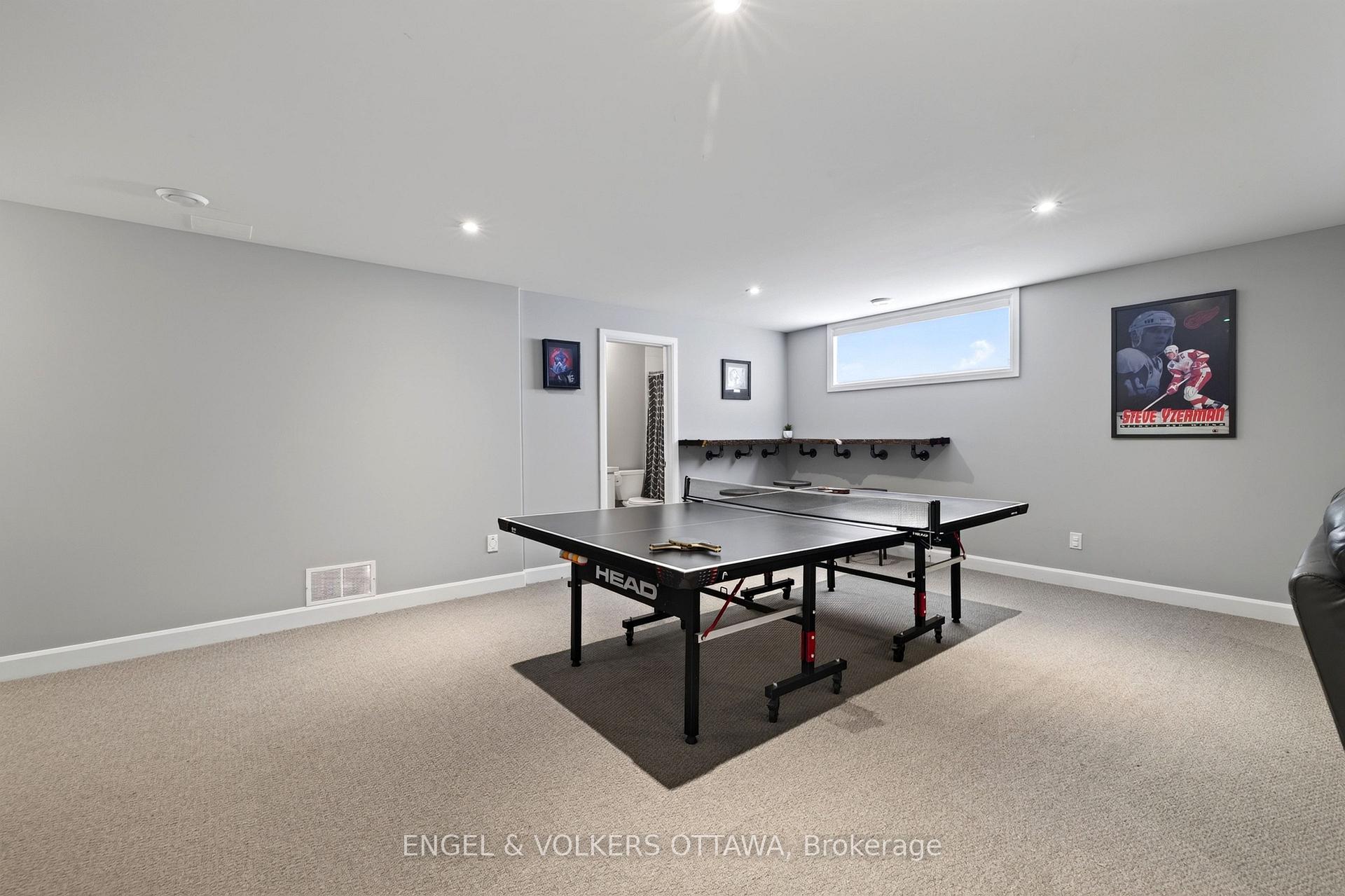 Photo 40 of 501 Lucent Street, Russell, Russell Twp — HOMEH
