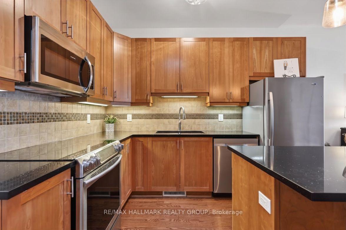 Photo 6 of 236 Bulrush Crescent, Ottawa, Blossom Park/Kemp Park/Findlay Creek — HOMEH