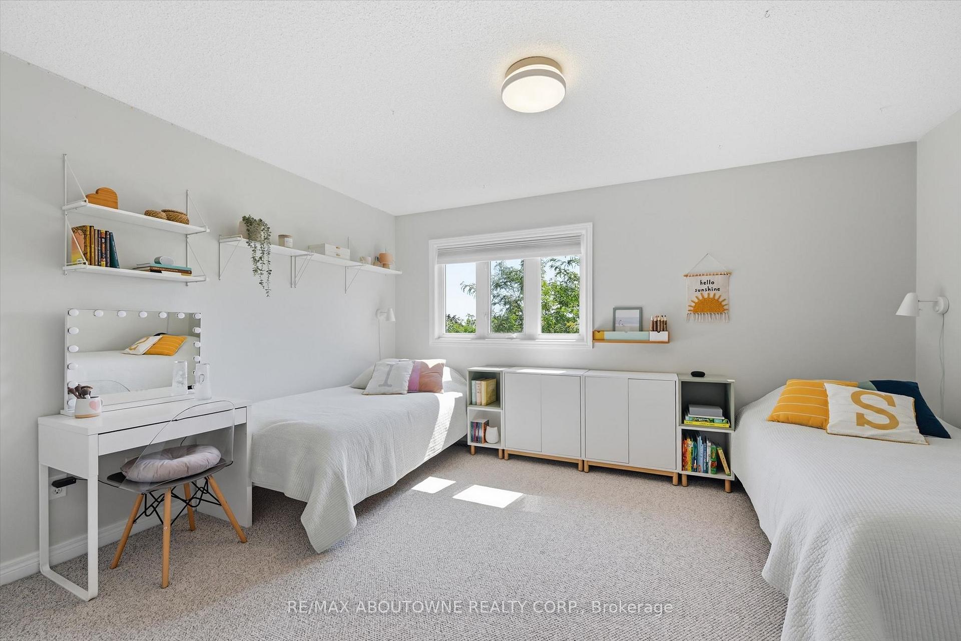 Photo 24 of 678 Rowley Common, Burlington, Appleby — HOMEH