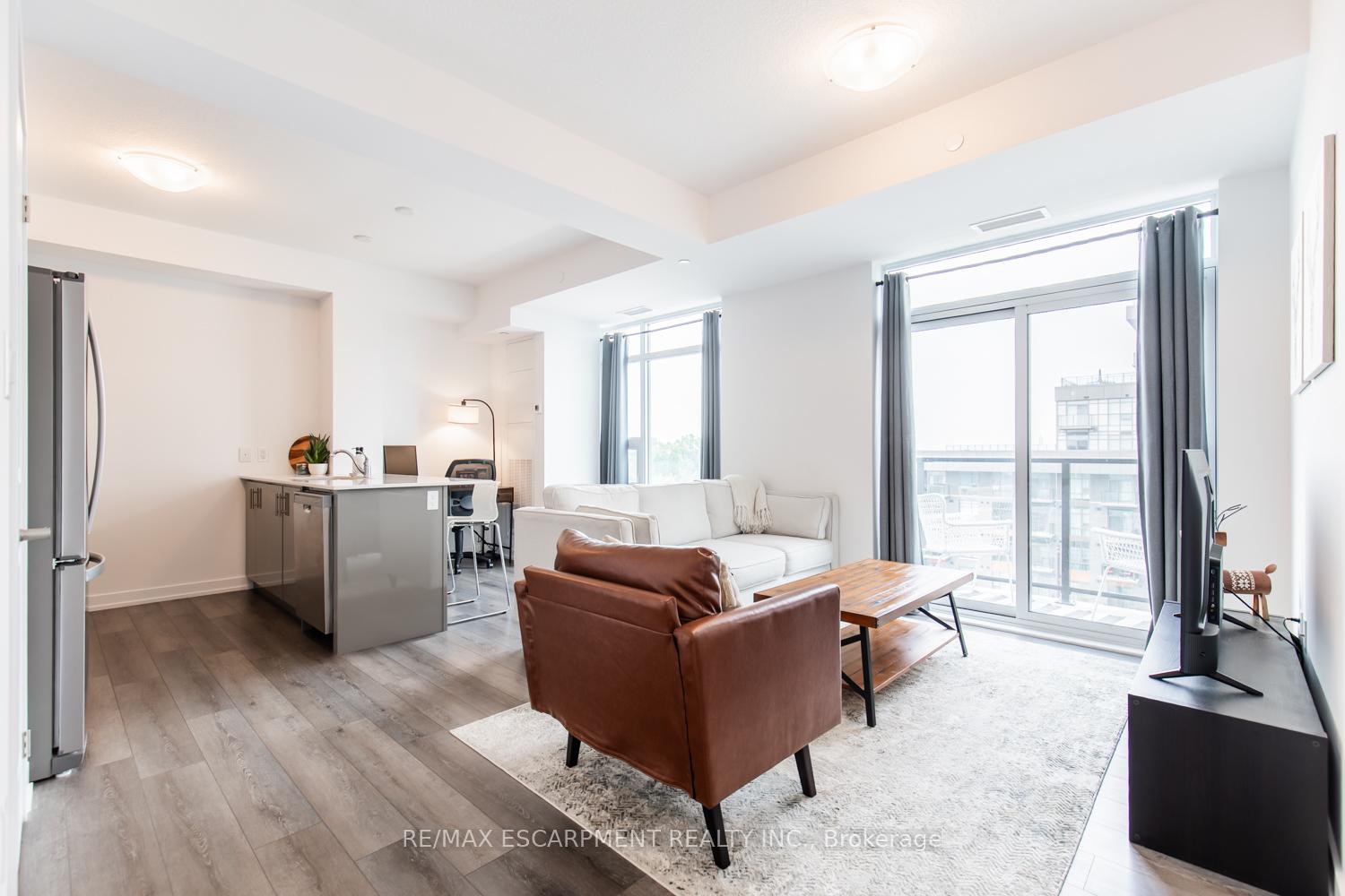 Photo 12 of Unit 531, 10 Mallard Trail, Hamilton, Waterdown — HOMEH