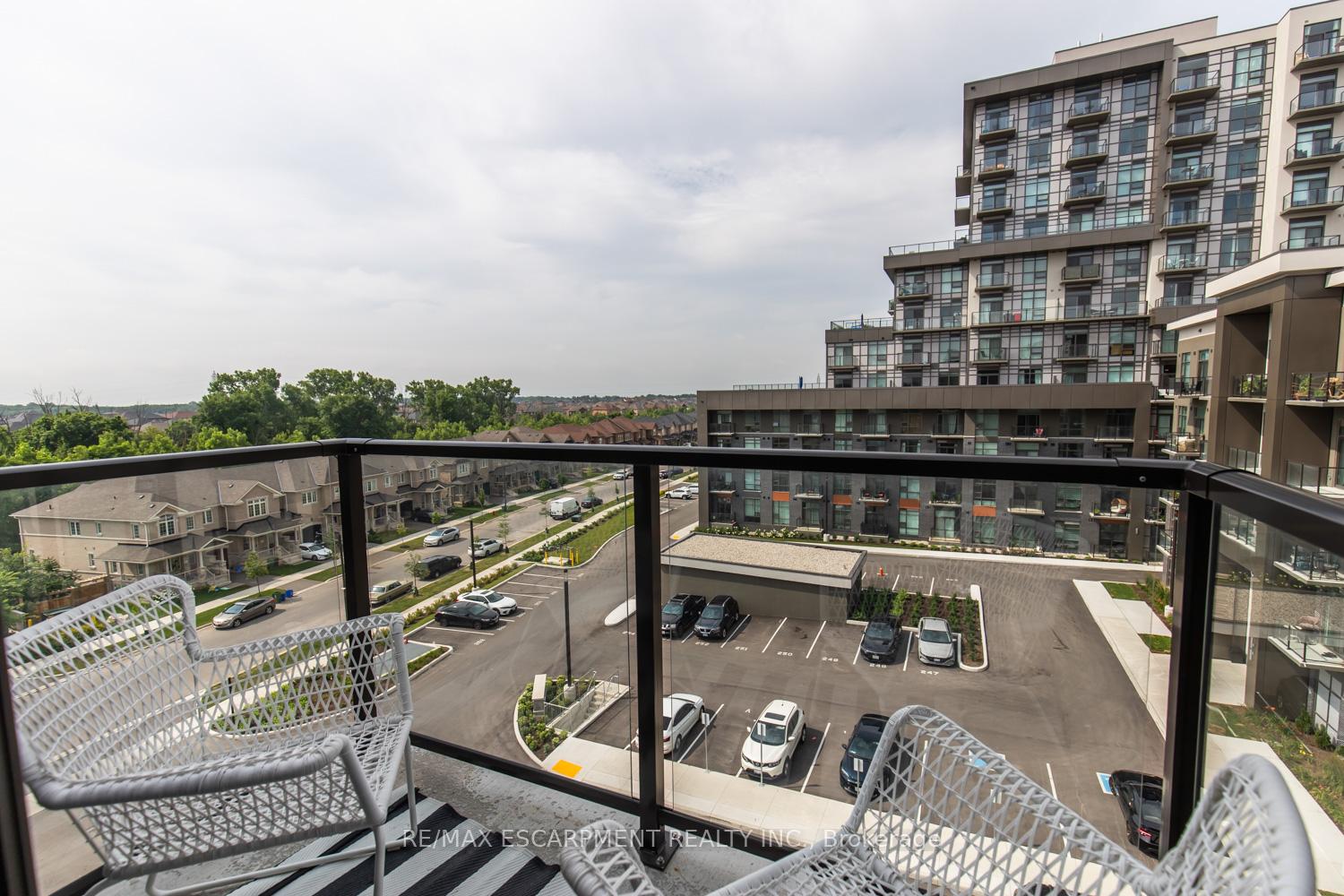 Photo 22 of Unit 531, 10 Mallard Trail, Hamilton, Waterdown — HOMEH