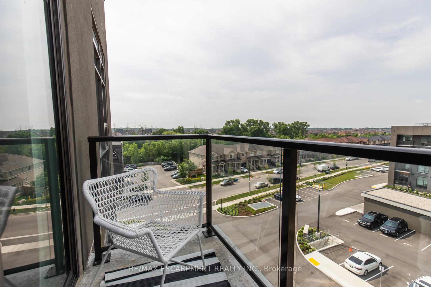 Photo 23 of Unit 531, 10 Mallard Trail, Hamilton, Waterdown — HOMEH