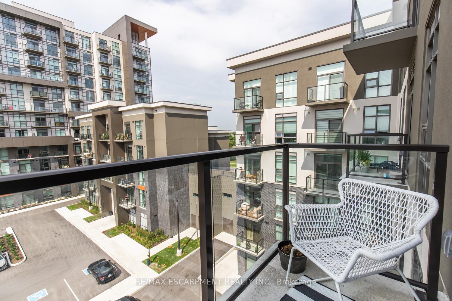 Photo 24 of Unit 531, 10 Mallard Trail, Hamilton, Waterdown — HOMEH