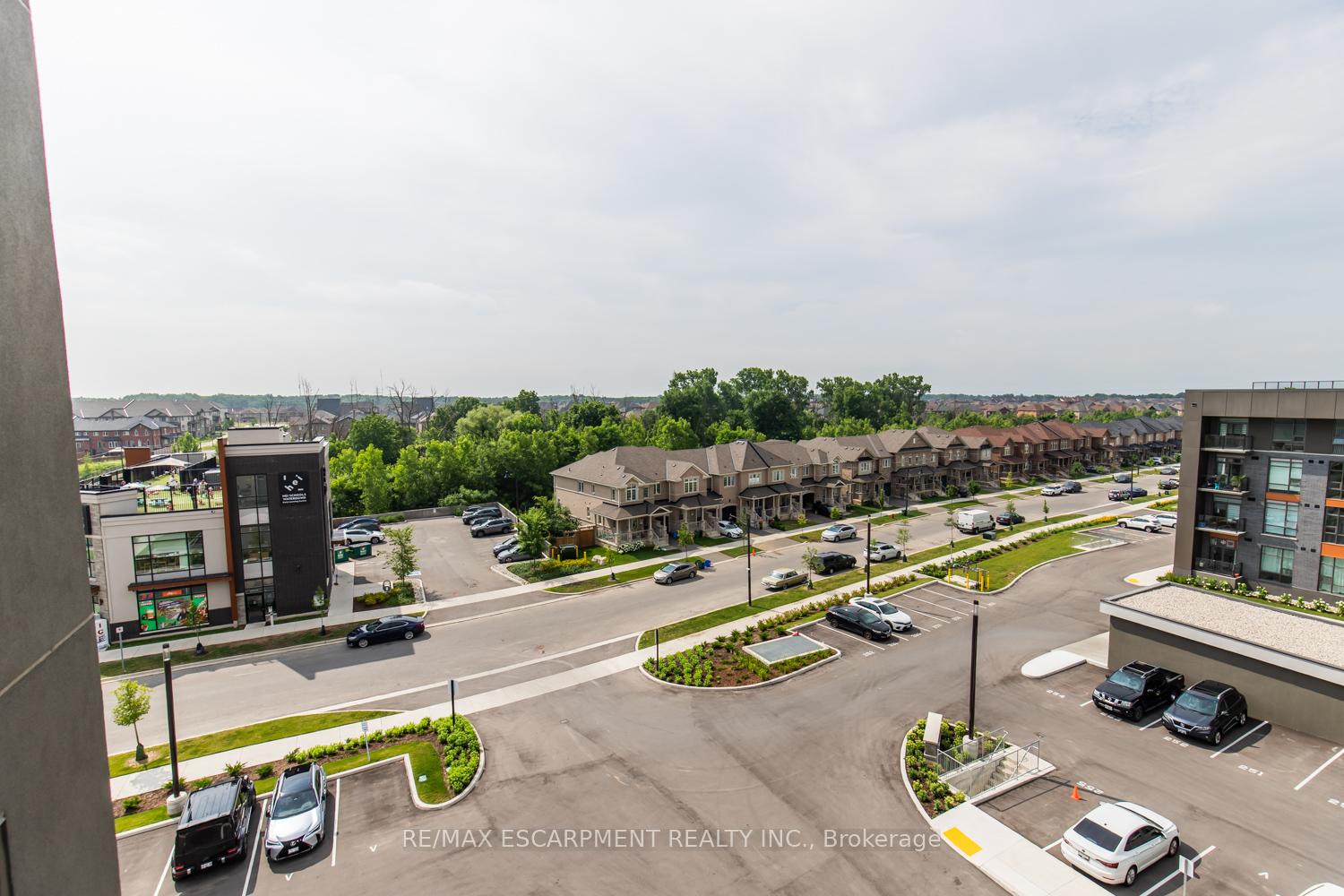 Photo 26 of Unit 531, 10 Mallard Trail, Hamilton, Waterdown — HOMEH