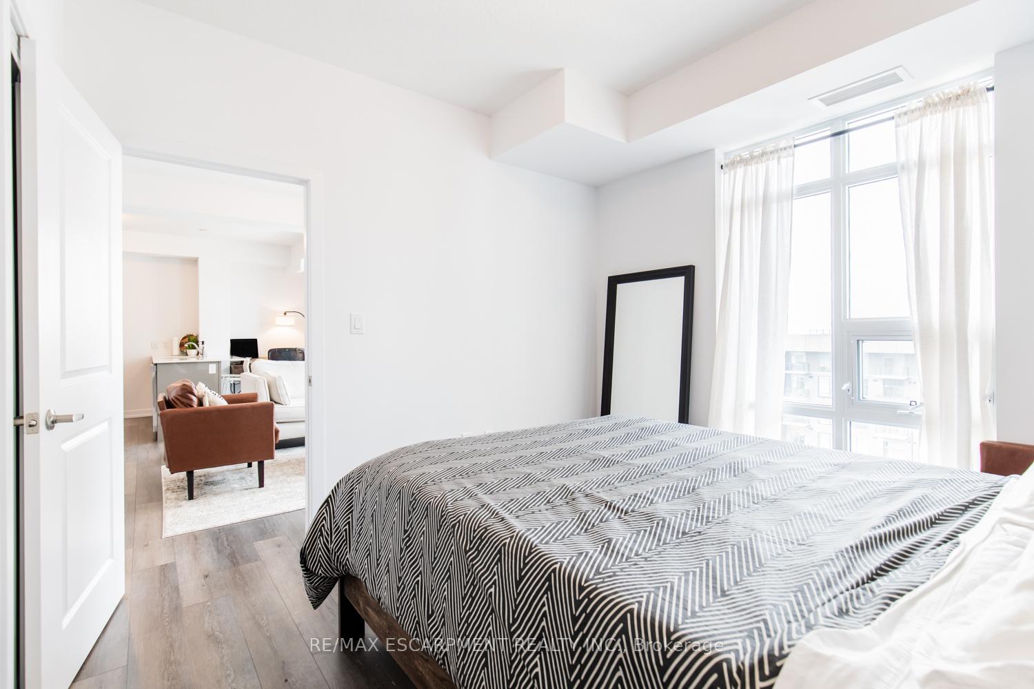 Photo 27 of Unit 531, 10 Mallard Trail, Hamilton, Waterdown — HOMEH