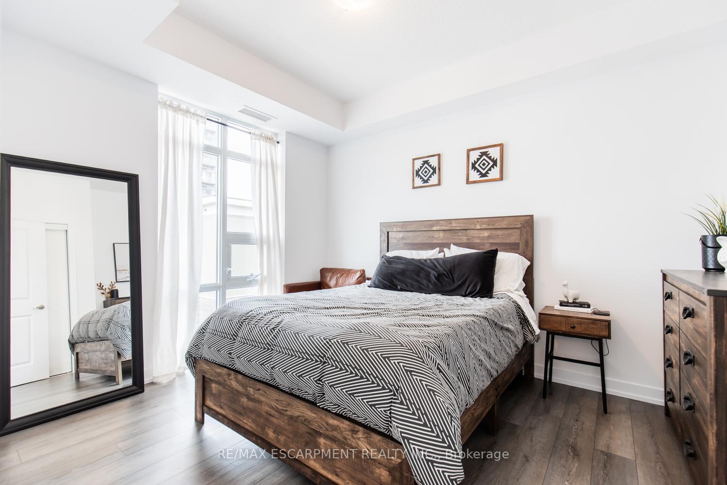 Photo 28 of Unit 531, 10 Mallard Trail, Hamilton, Waterdown — HOMEH