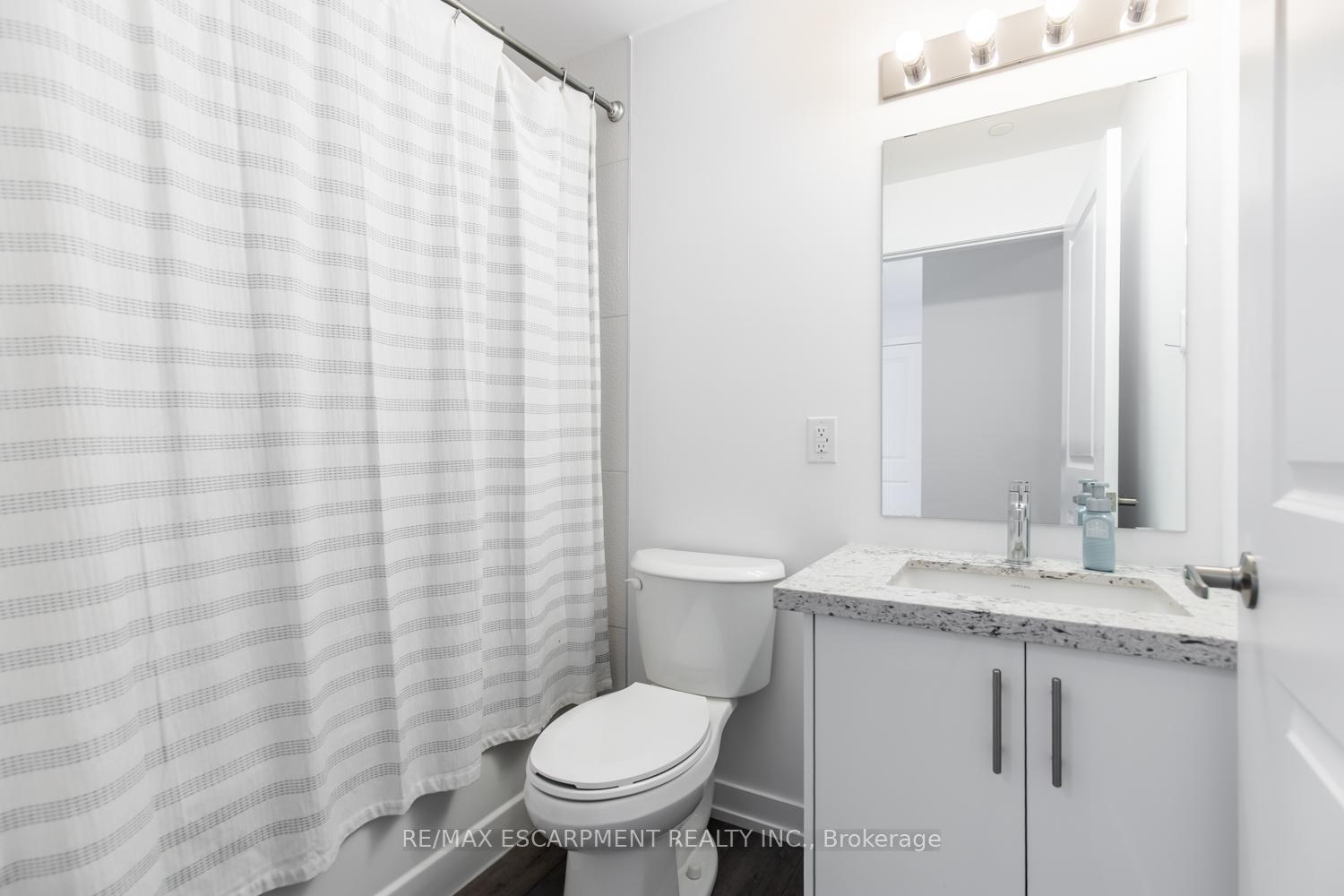 Photo 30 of Unit 531, 10 Mallard Trail, Hamilton, Waterdown — HOMEH