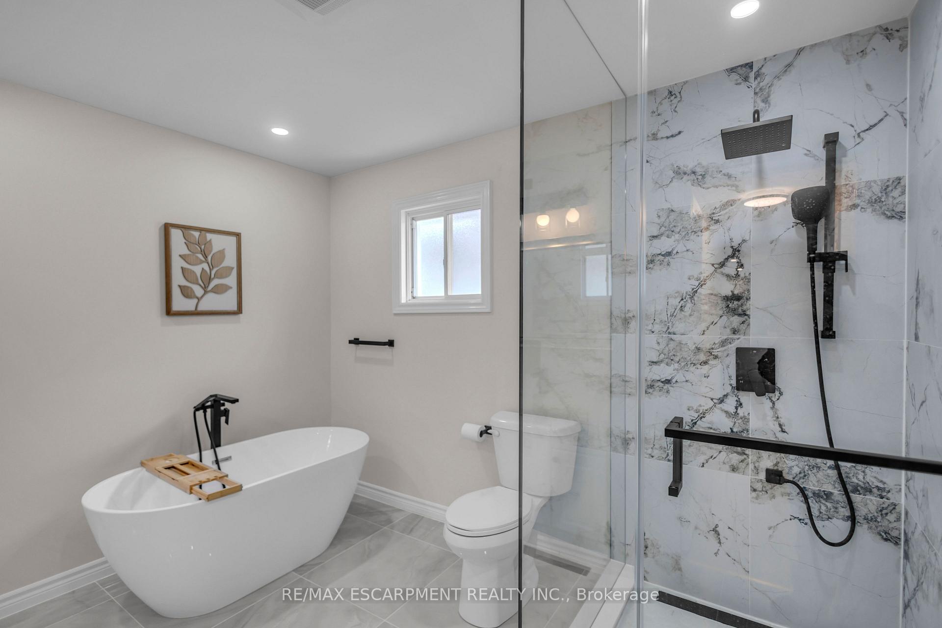 Photo 22 of 65 Thistlemoor Drive, Haldimand — HOMEH