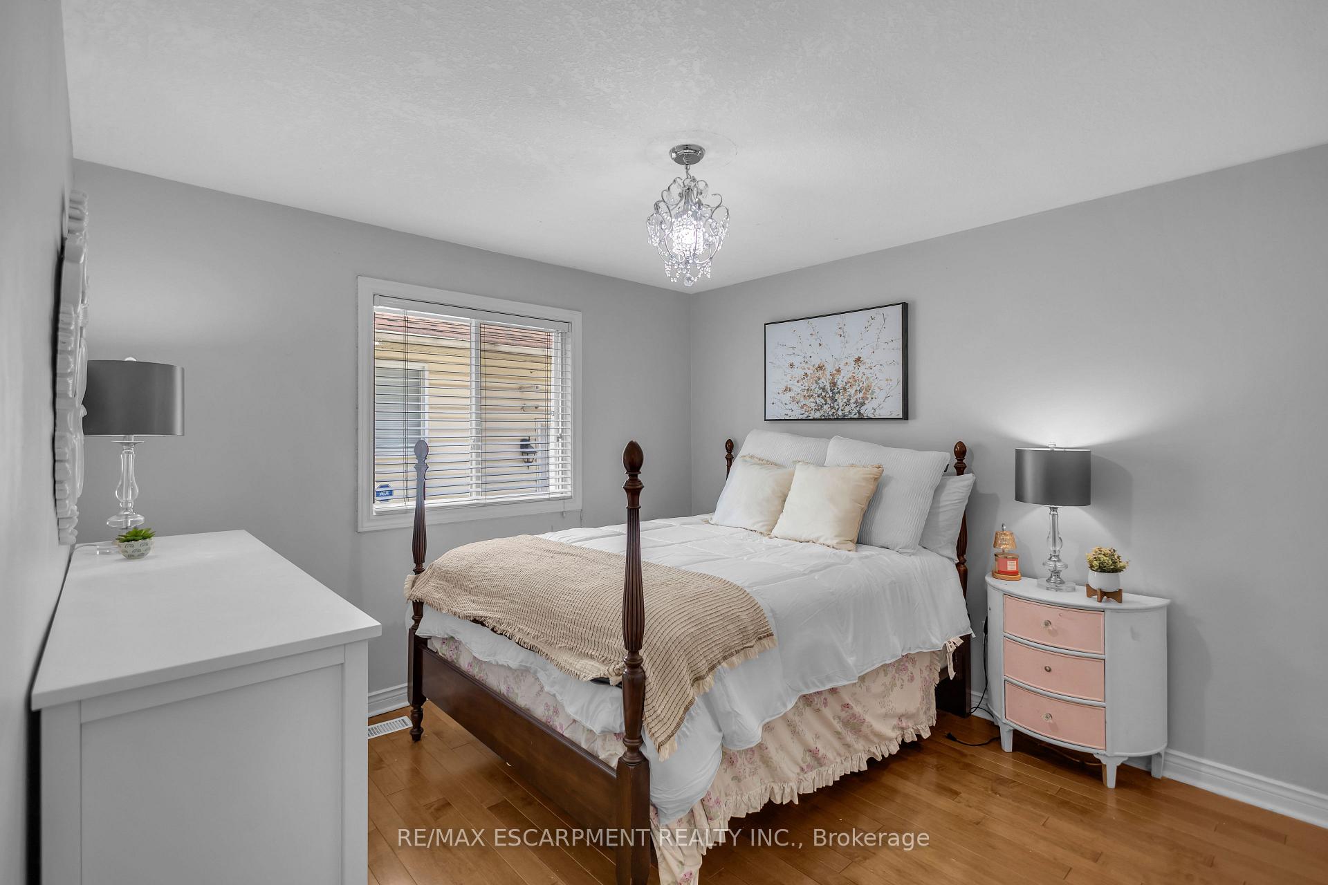 Photo 26 of 65 Thistlemoor Drive, Haldimand — HOMEH