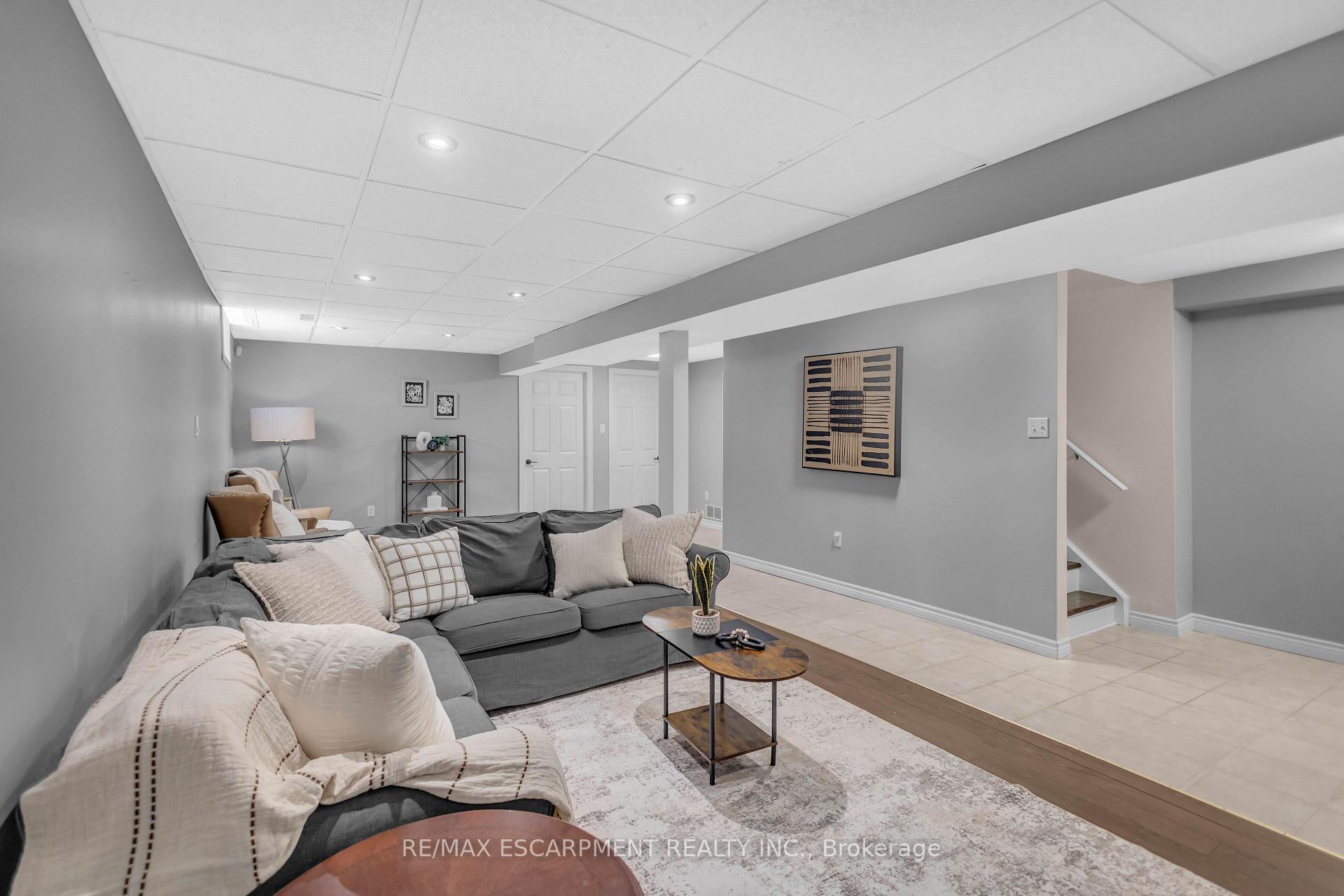 Photo 28 of 65 Thistlemoor Drive, Haldimand — HOMEH