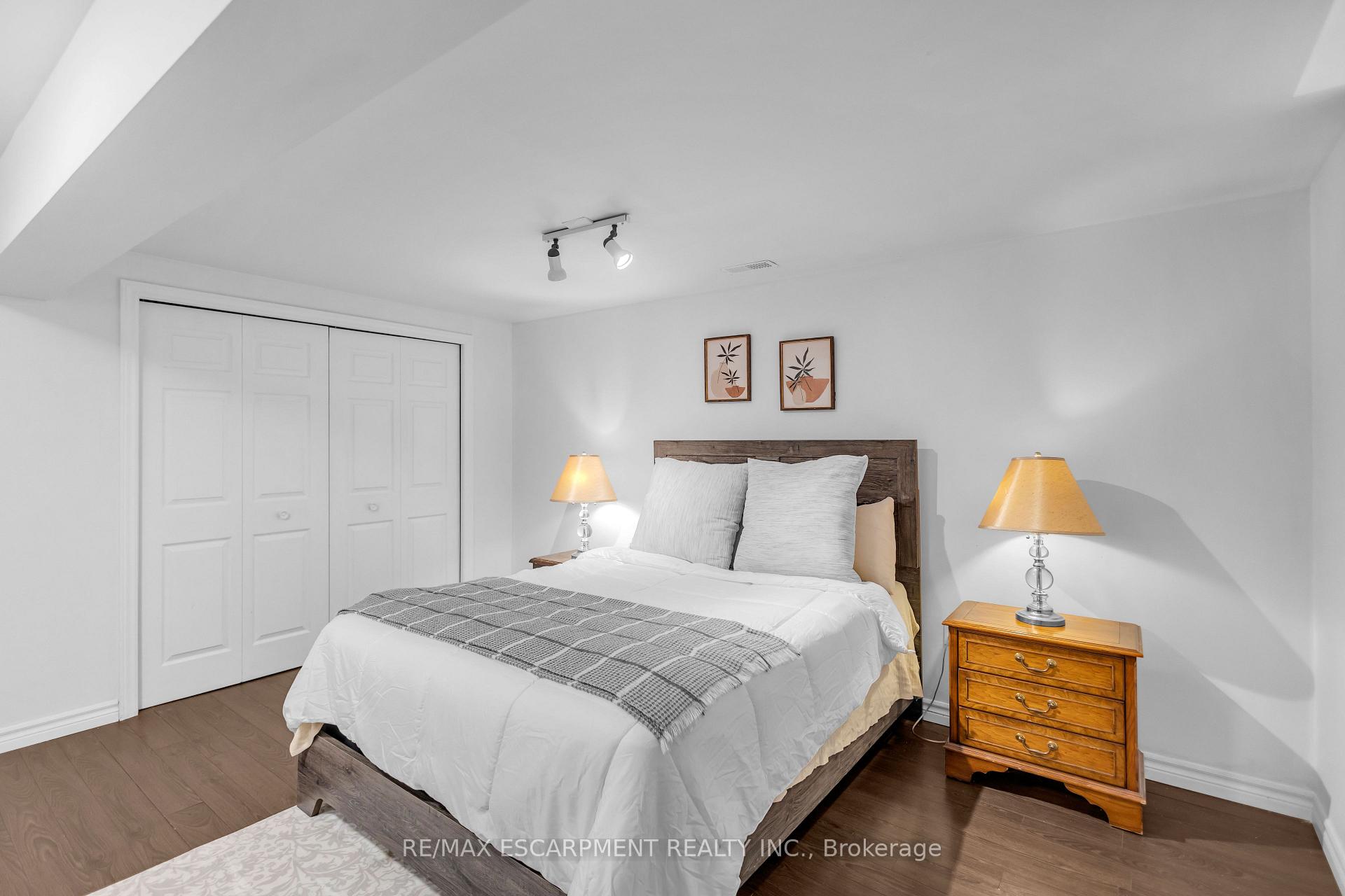 Photo 33 of 65 Thistlemoor Drive, Haldimand — HOMEH