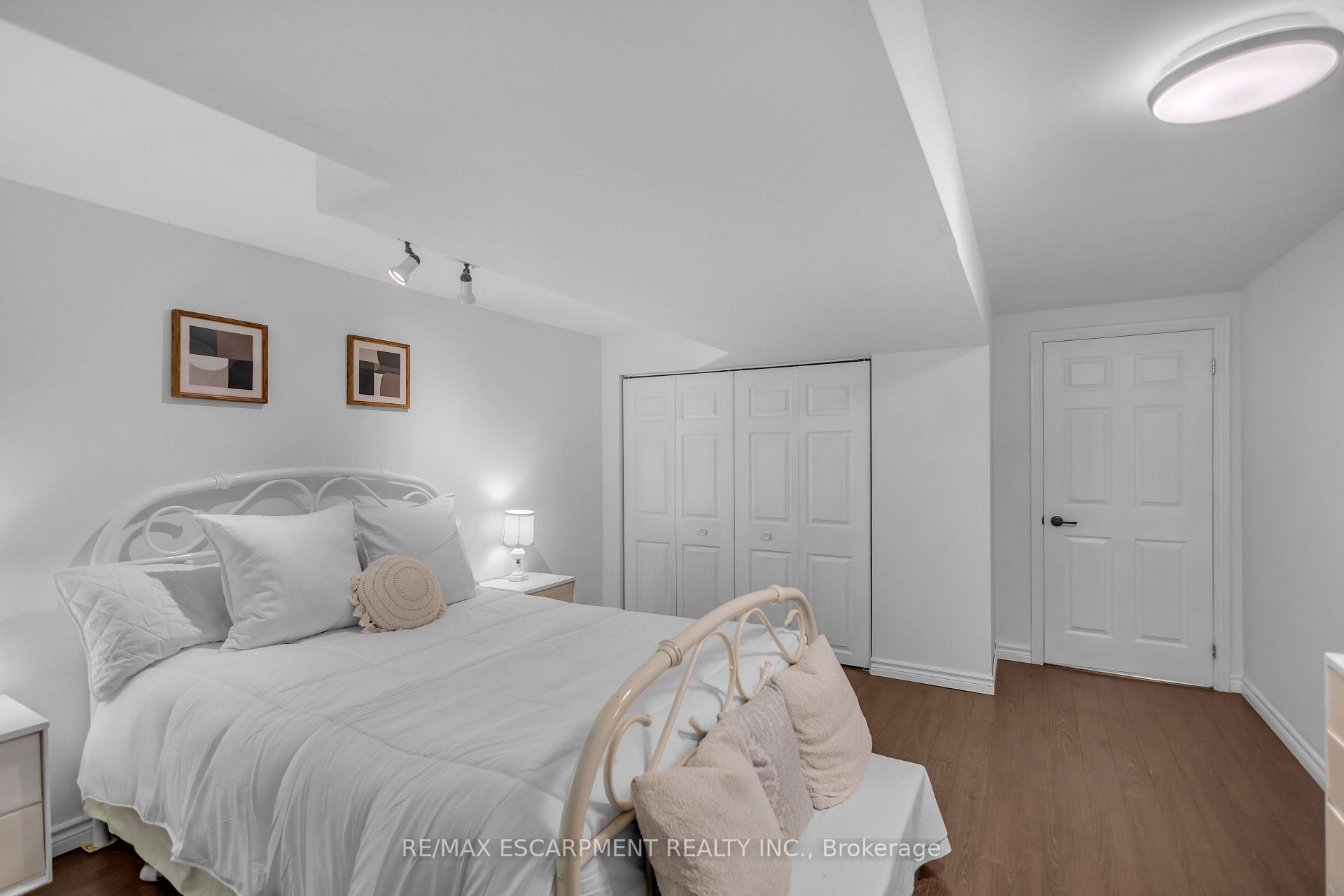 Photo 35 of 65 Thistlemoor Drive, Haldimand — HOMEH