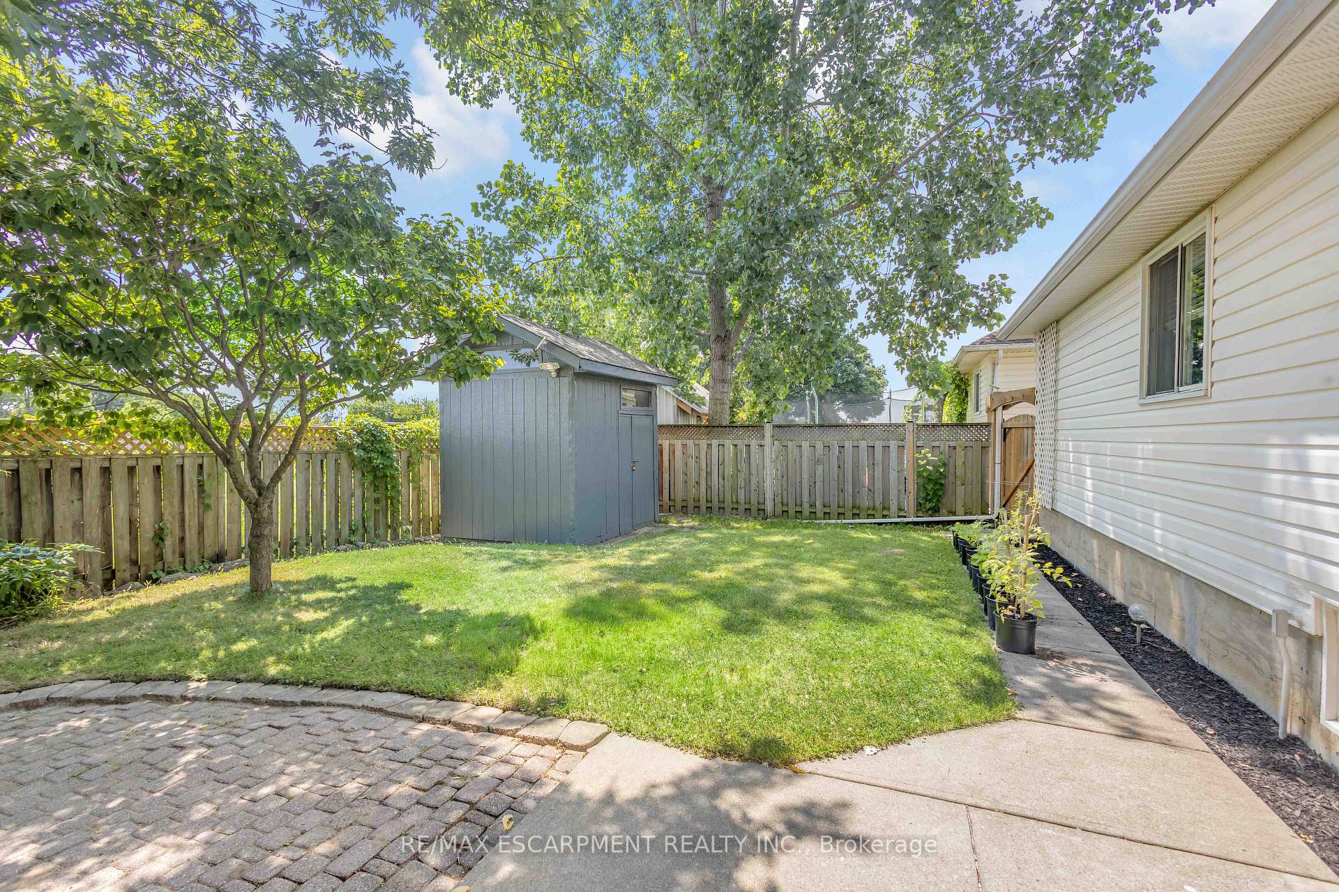 Photo 45 of 65 Thistlemoor Drive, Haldimand — HOMEH