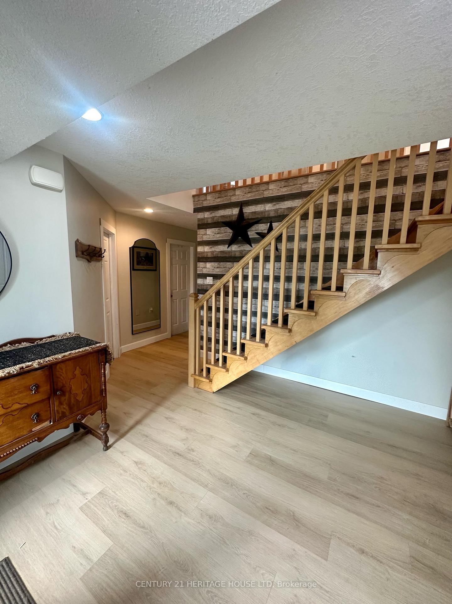 Photo 10 of 41108 Sparta Line, Southwold, Rural Southwold — HOMEH