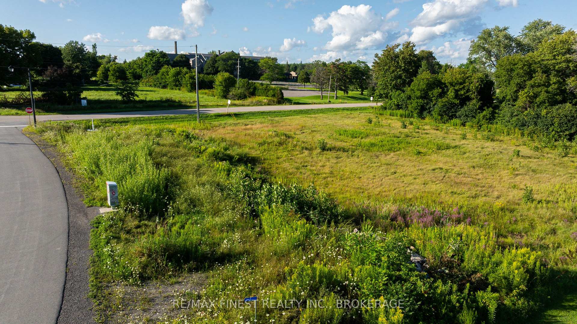 Photo 39 of 1 Shoreside Way, Augusta, Augusta Twp — HOMEH