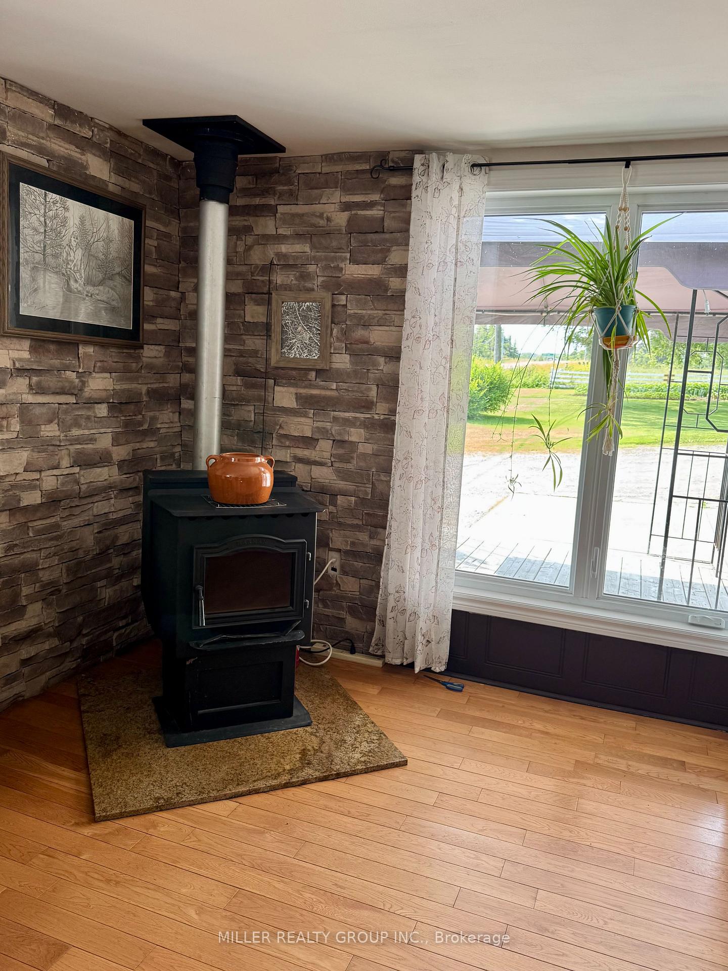 Photo 11 of 1272 Lakeshore Road, Temiskaming Shores, New Liskeard — HOMEH