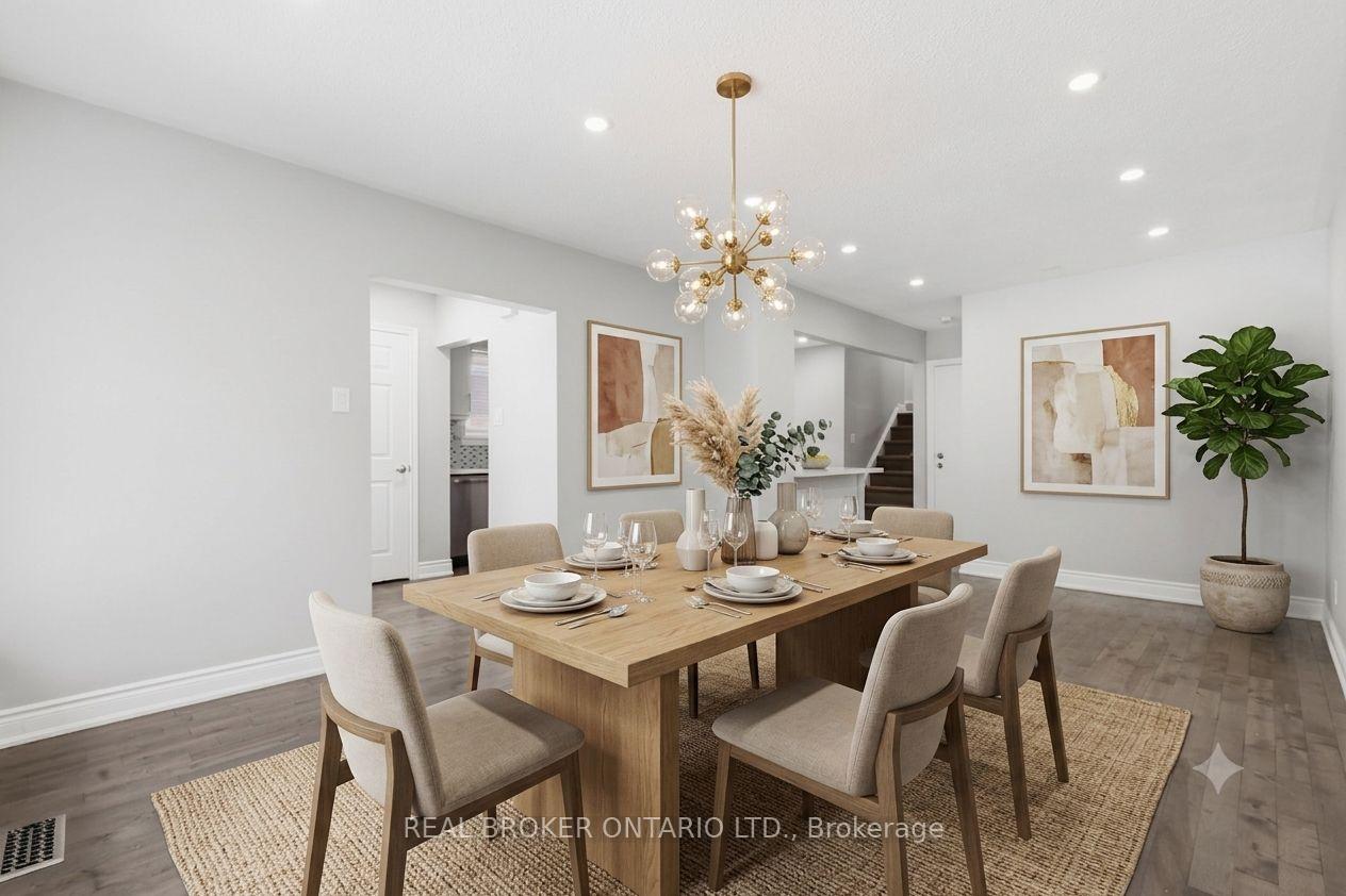Photo 5 of 2535 Padstow Crescent, Mississauga, Clarkson — HOMEH