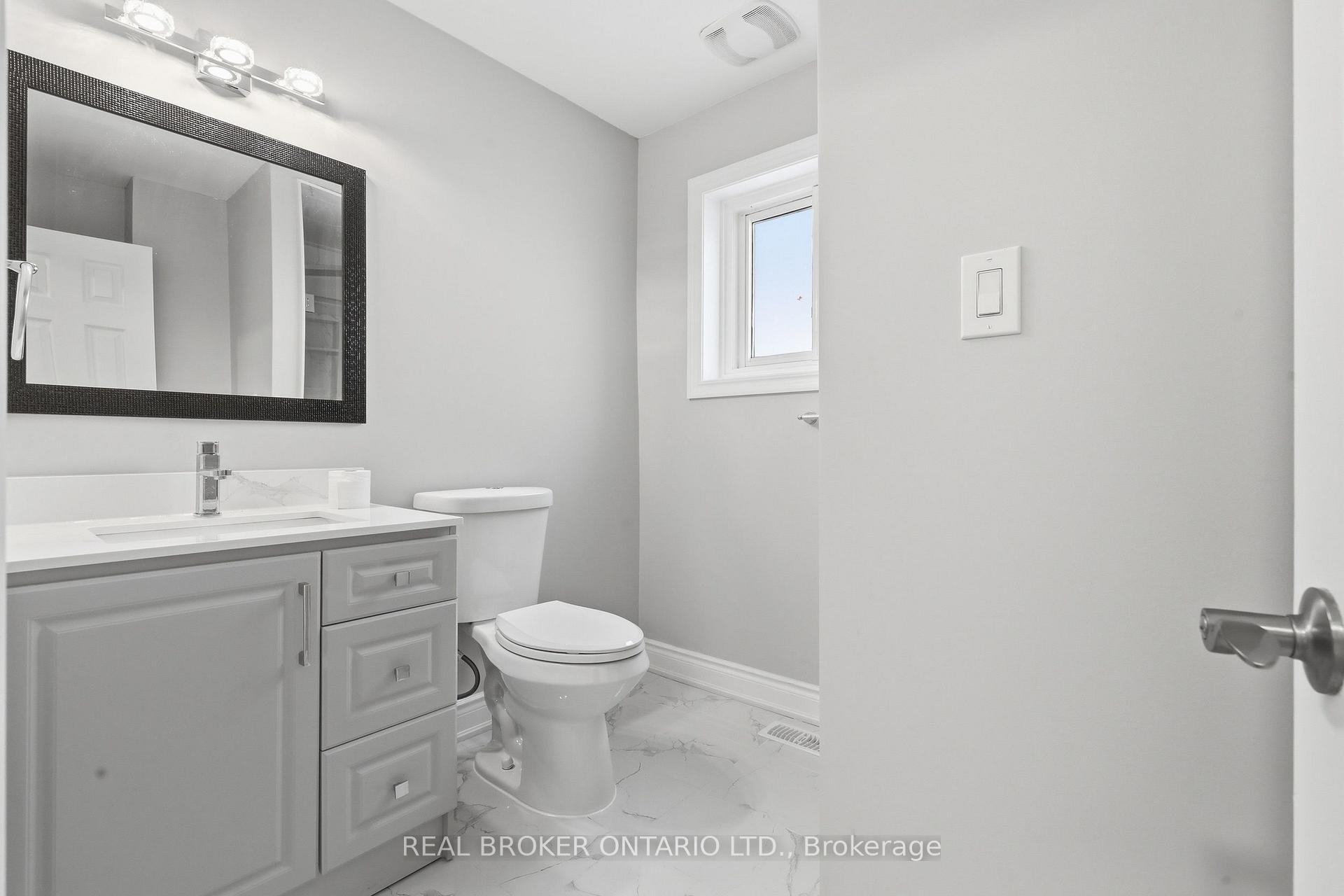 Photo 25 of 2535 Padstow Crescent, Mississauga, Clarkson — HOMEH