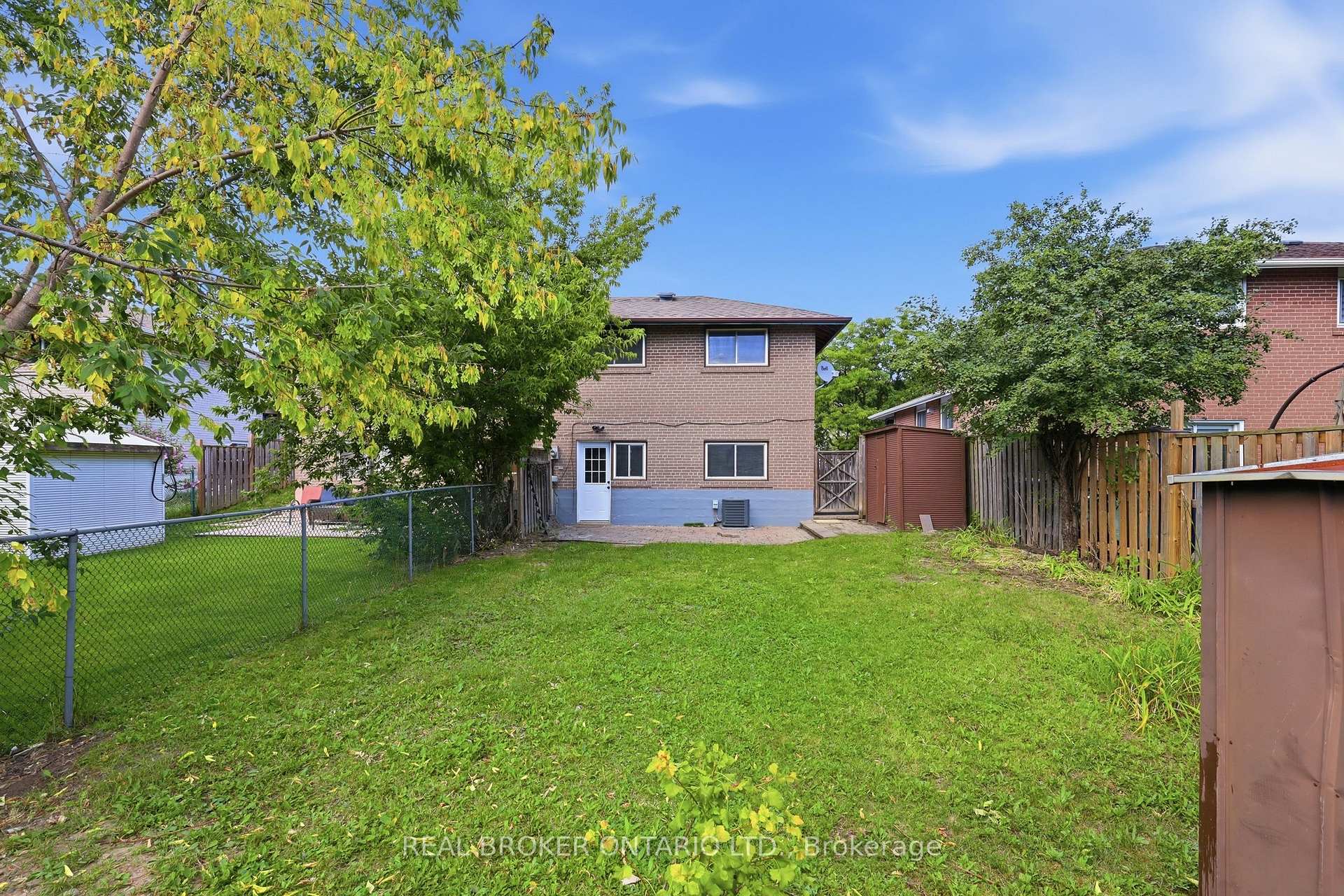 Photo 35 of 2535 Padstow Crescent, Mississauga, Clarkson — HOMEH