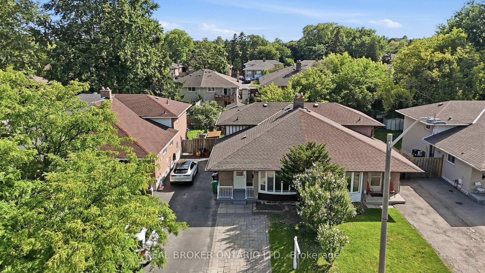 Photo 38 of 2535 Padstow Crescent, Mississauga, Clarkson — HOMEH