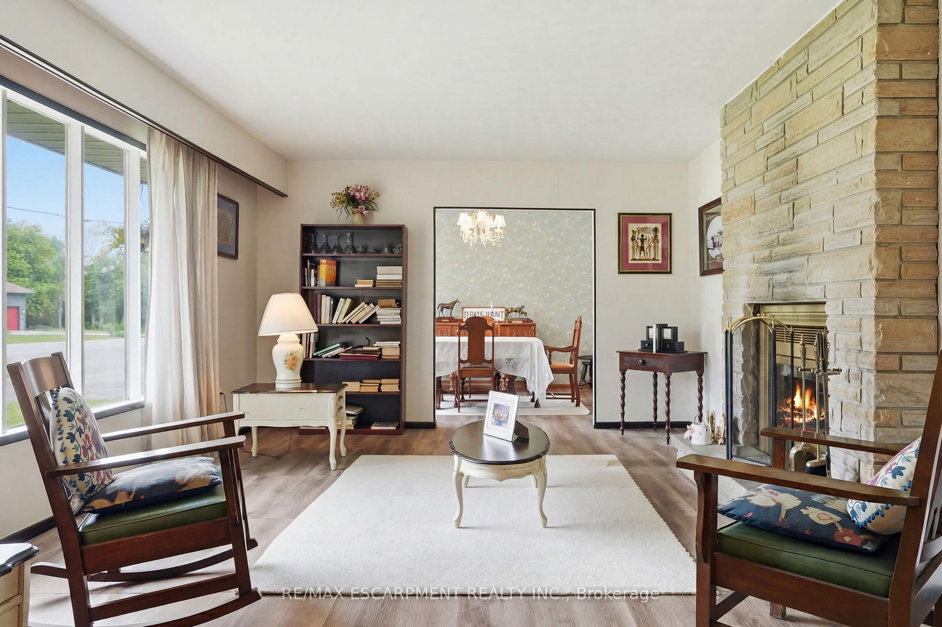 Photo 8 of 1408 Edgewood Road, Hamilton, Rural Flamborough — HOMEH