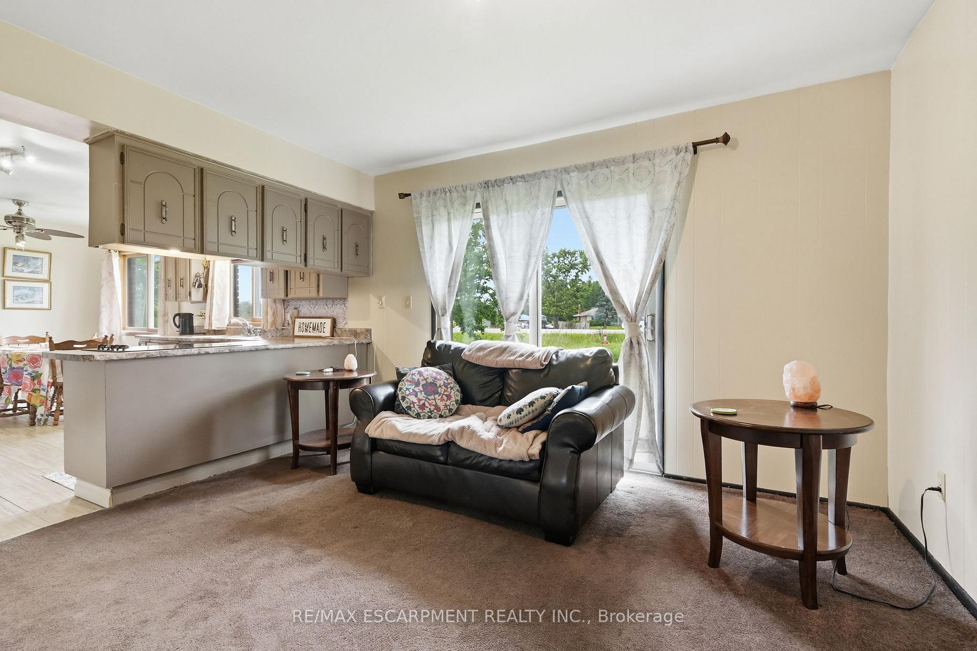 Photo 18 of 1408 Edgewood Road, Hamilton, Rural Flamborough — HOMEH