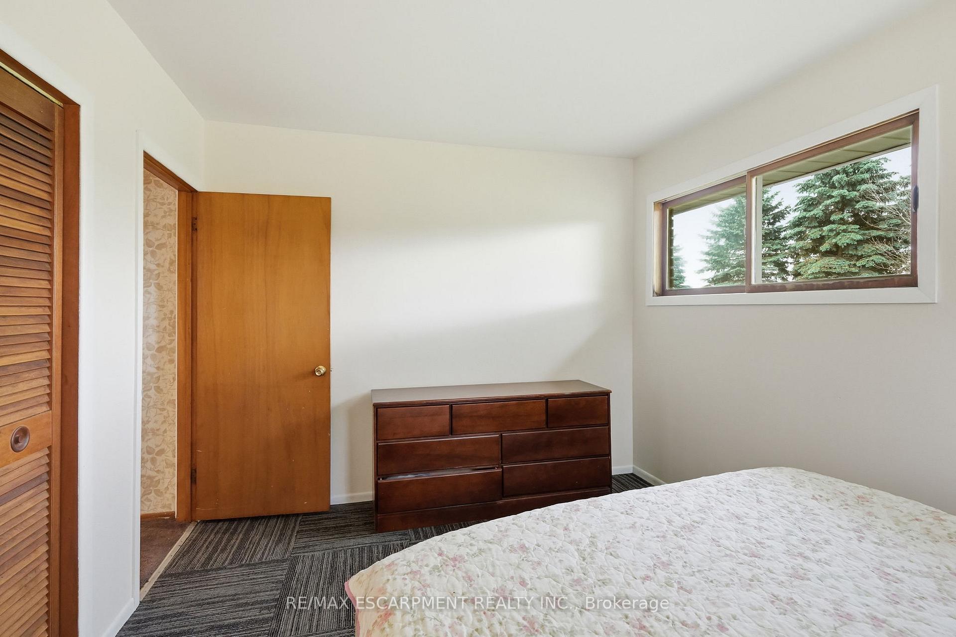 Photo 23 of 1408 Edgewood Road, Hamilton, Rural Flamborough — HOMEH