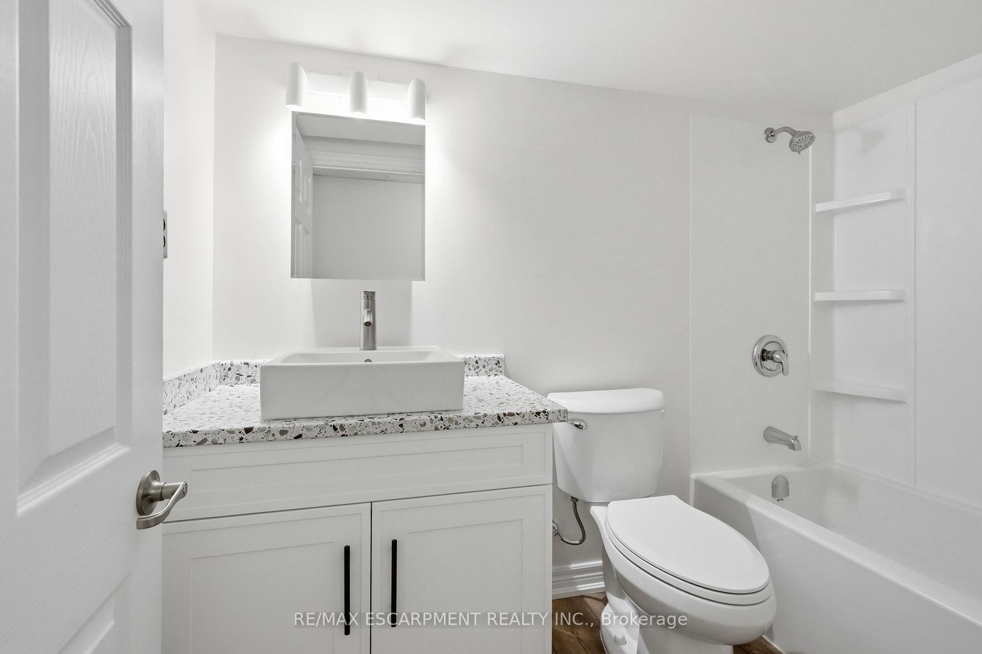 Photo 34 of 1408 Edgewood Road, Hamilton, Rural Flamborough — HOMEH