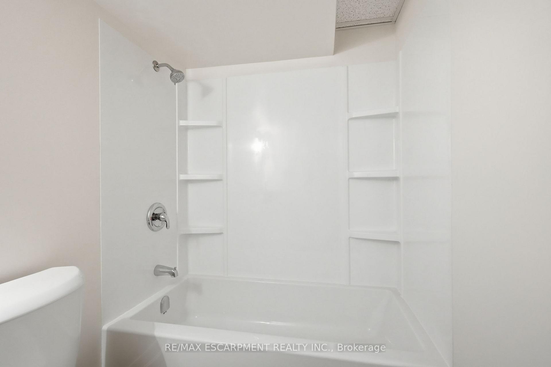 Photo 35 of 1408 Edgewood Road, Hamilton, Rural Flamborough — HOMEH