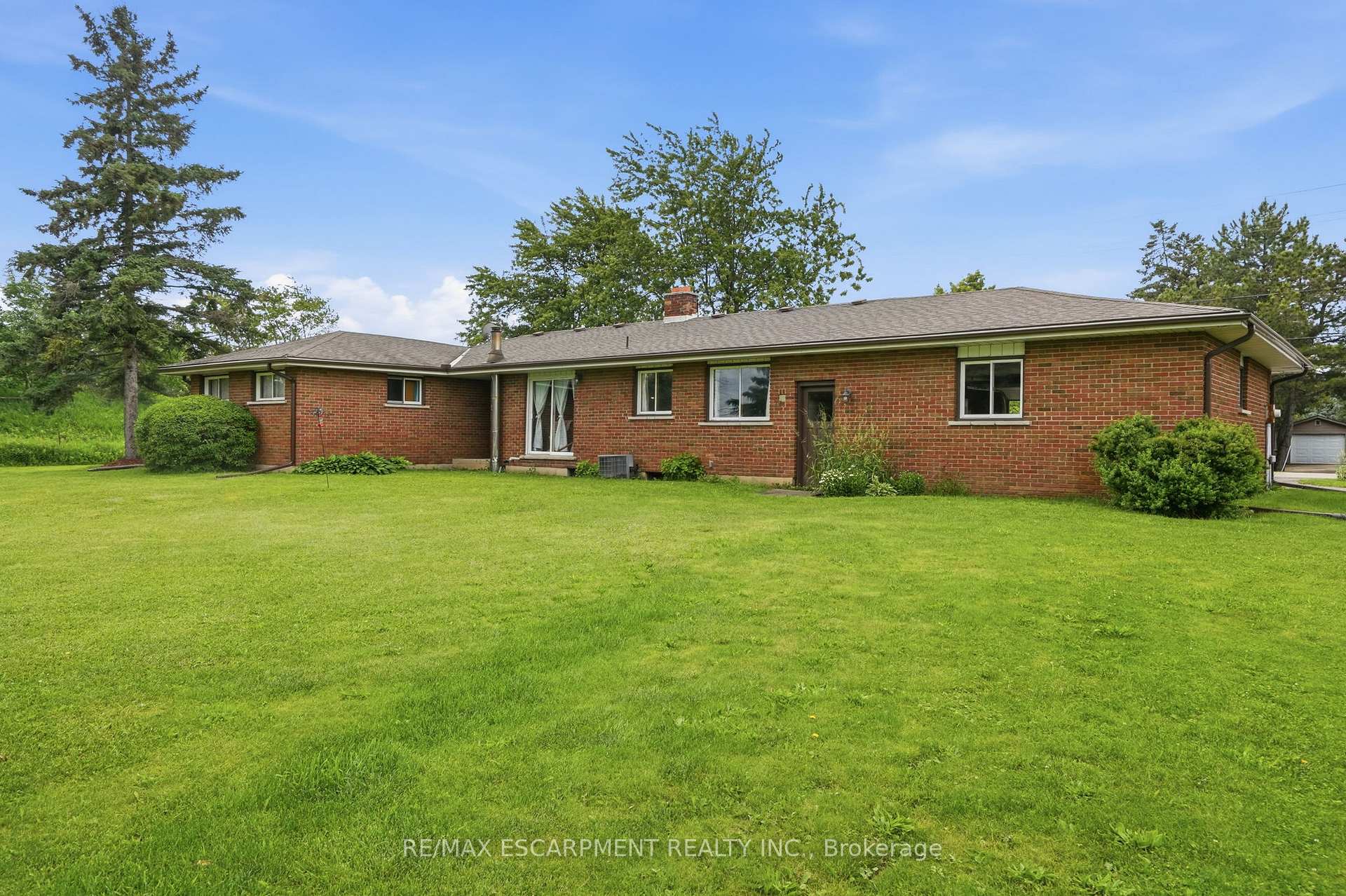 Photo 41 of 1408 Edgewood Road, Hamilton, Rural Flamborough — HOMEH