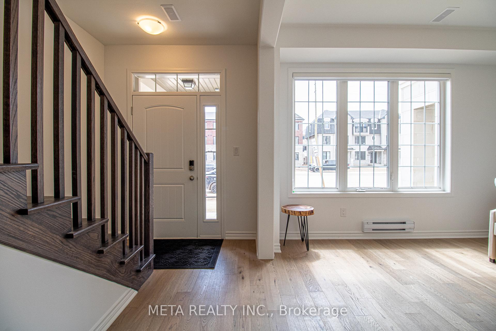 Photo 2 of 1359 William Halton Parkway, Oakville, Northwest — HOMEH